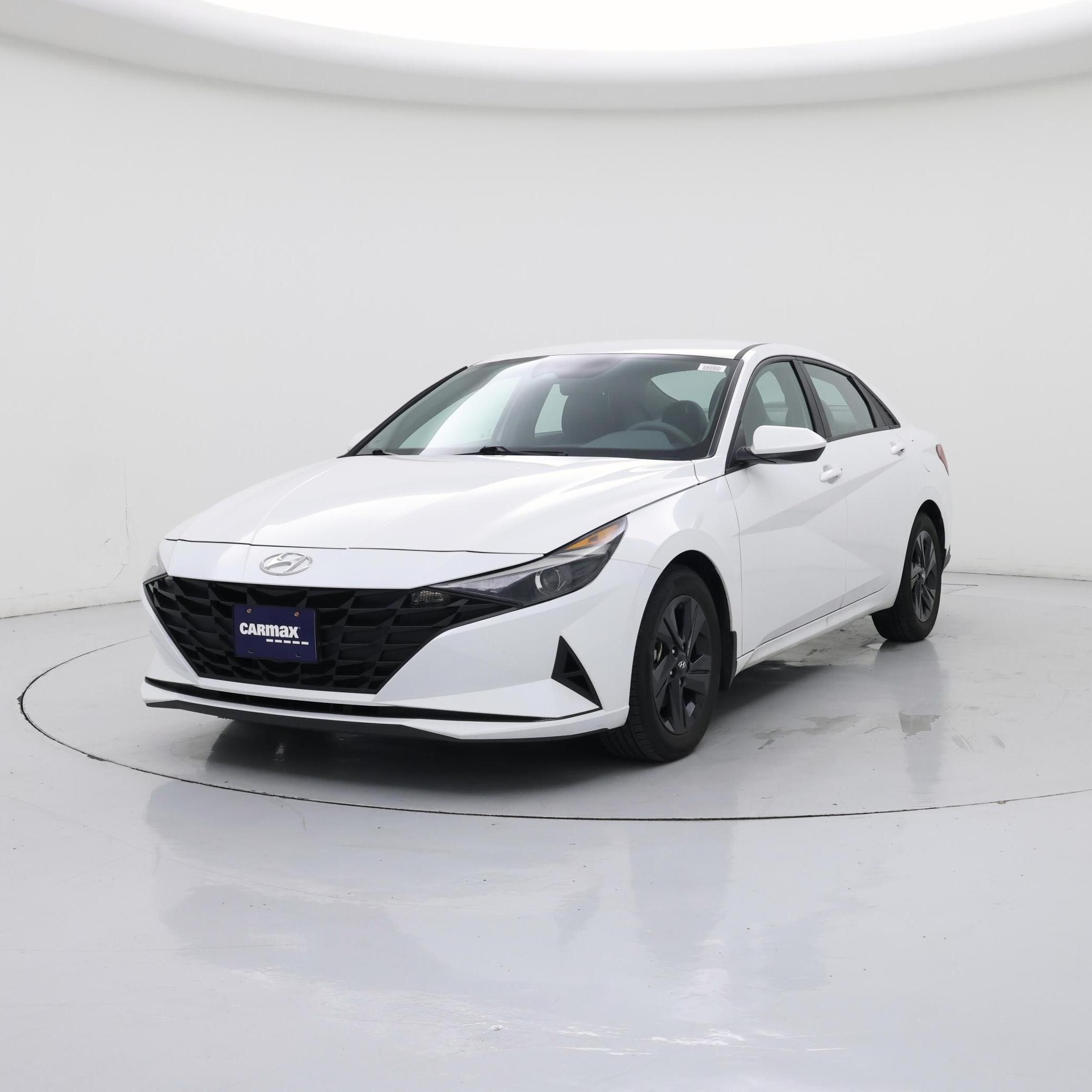 Thumbnail: 2023 Hyundai Elantra - 4
