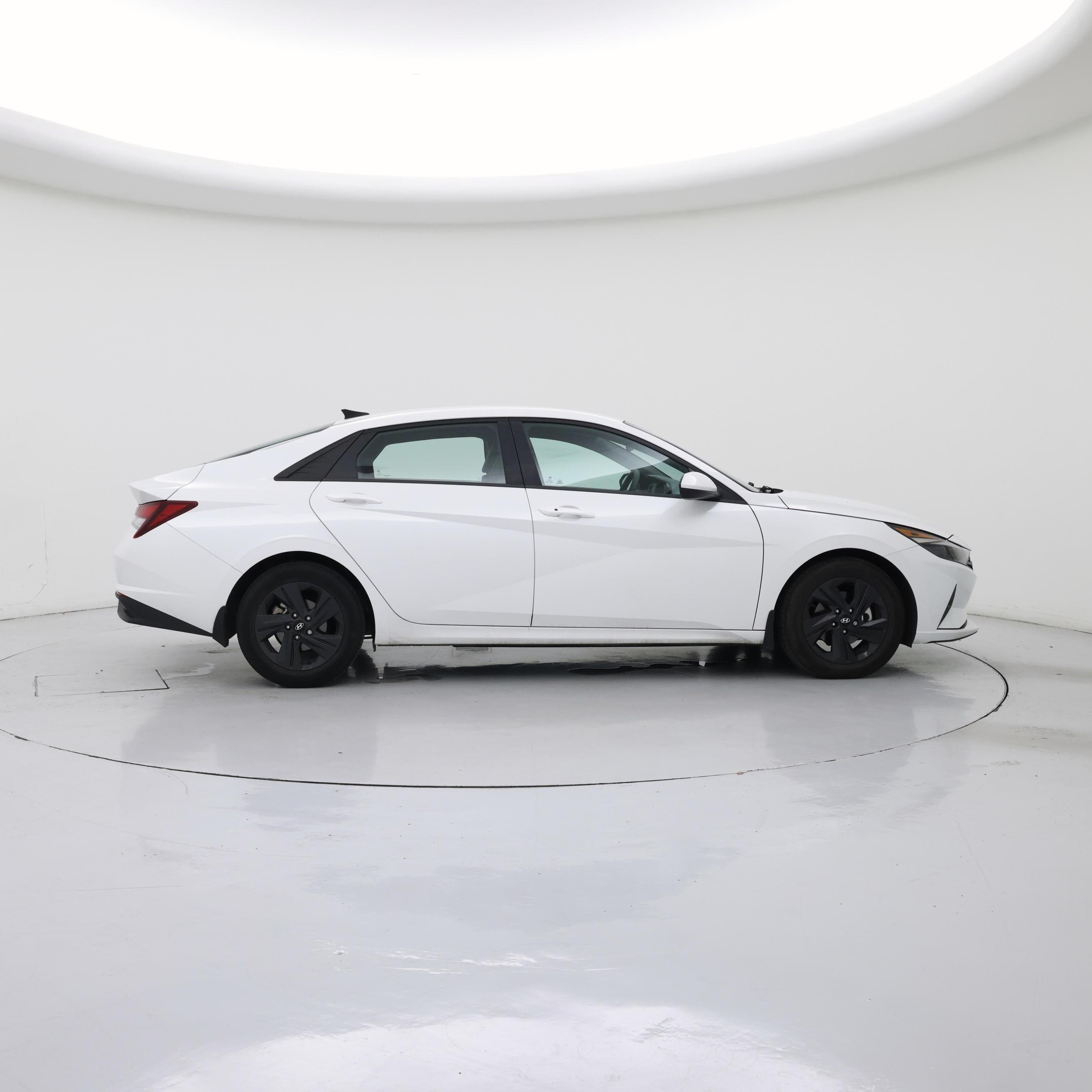 Thumbnail: 2023 Hyundai Elantra - 7