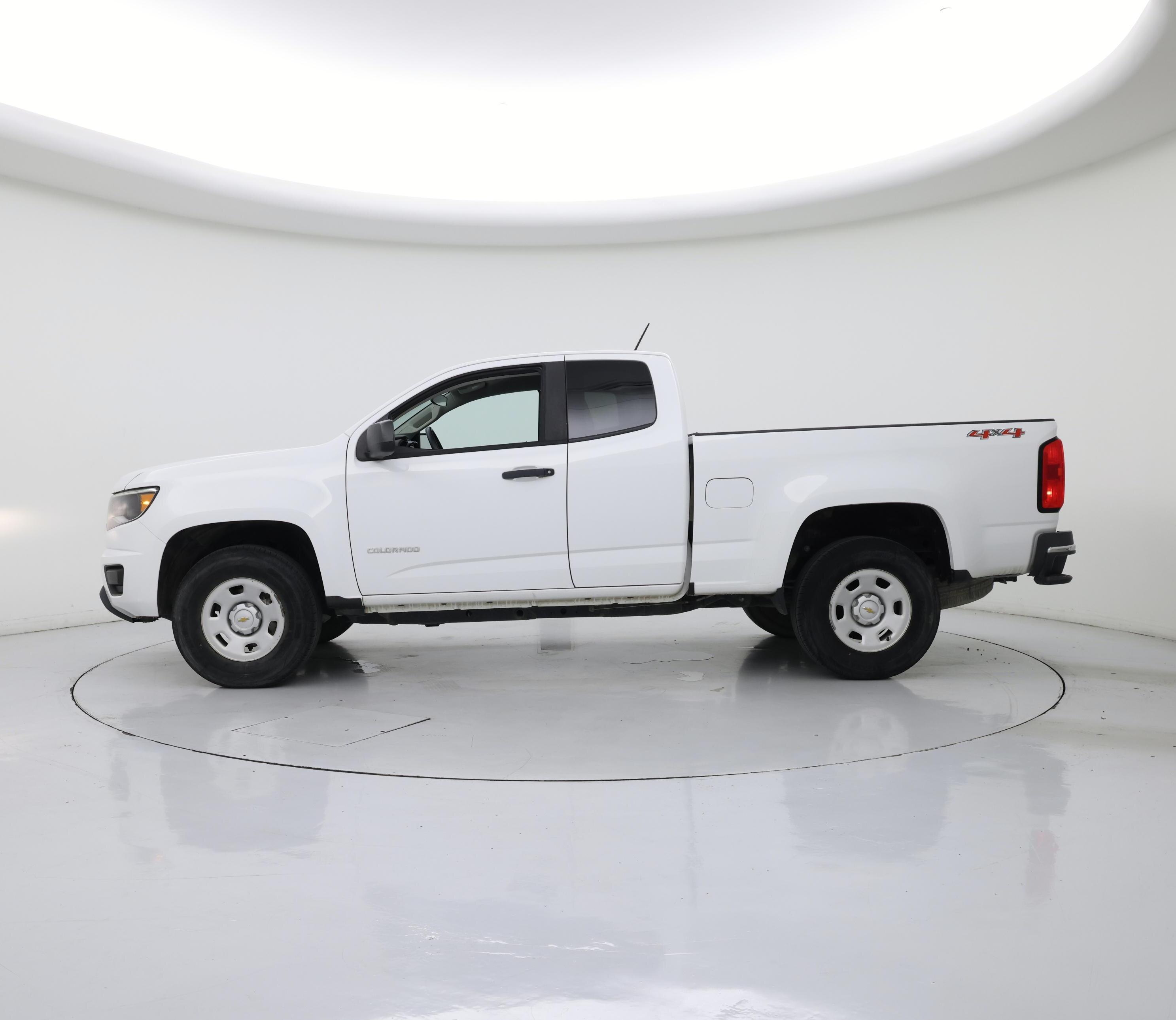 Thumbnail: 2018 Chevrolet Colorado - 3