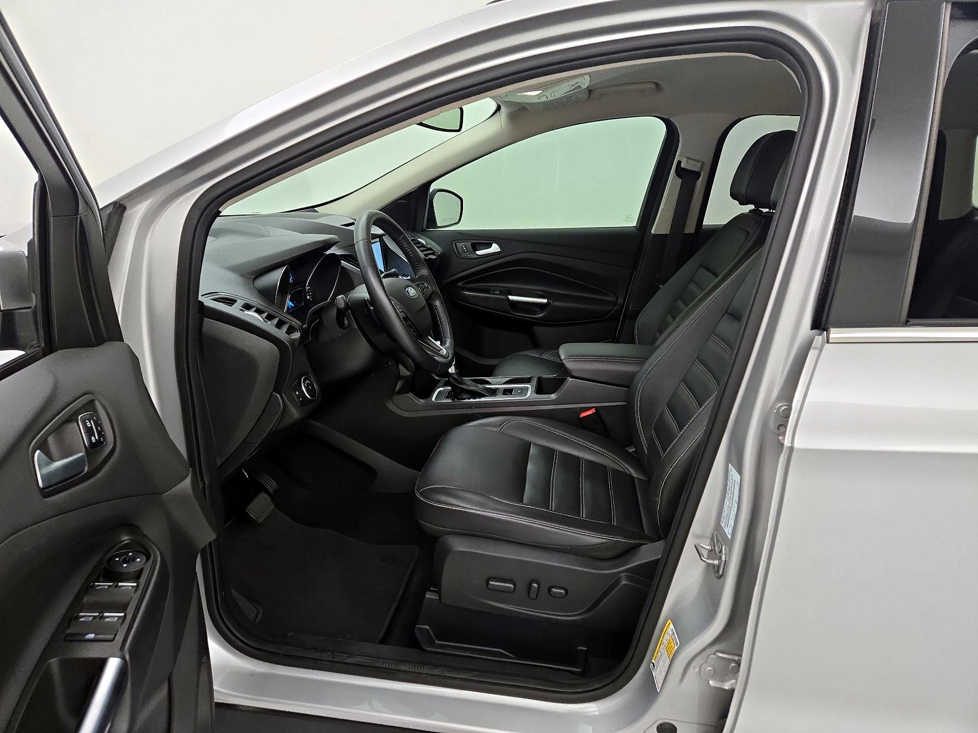 Thumbnail: 2017 Ford Escape - 11