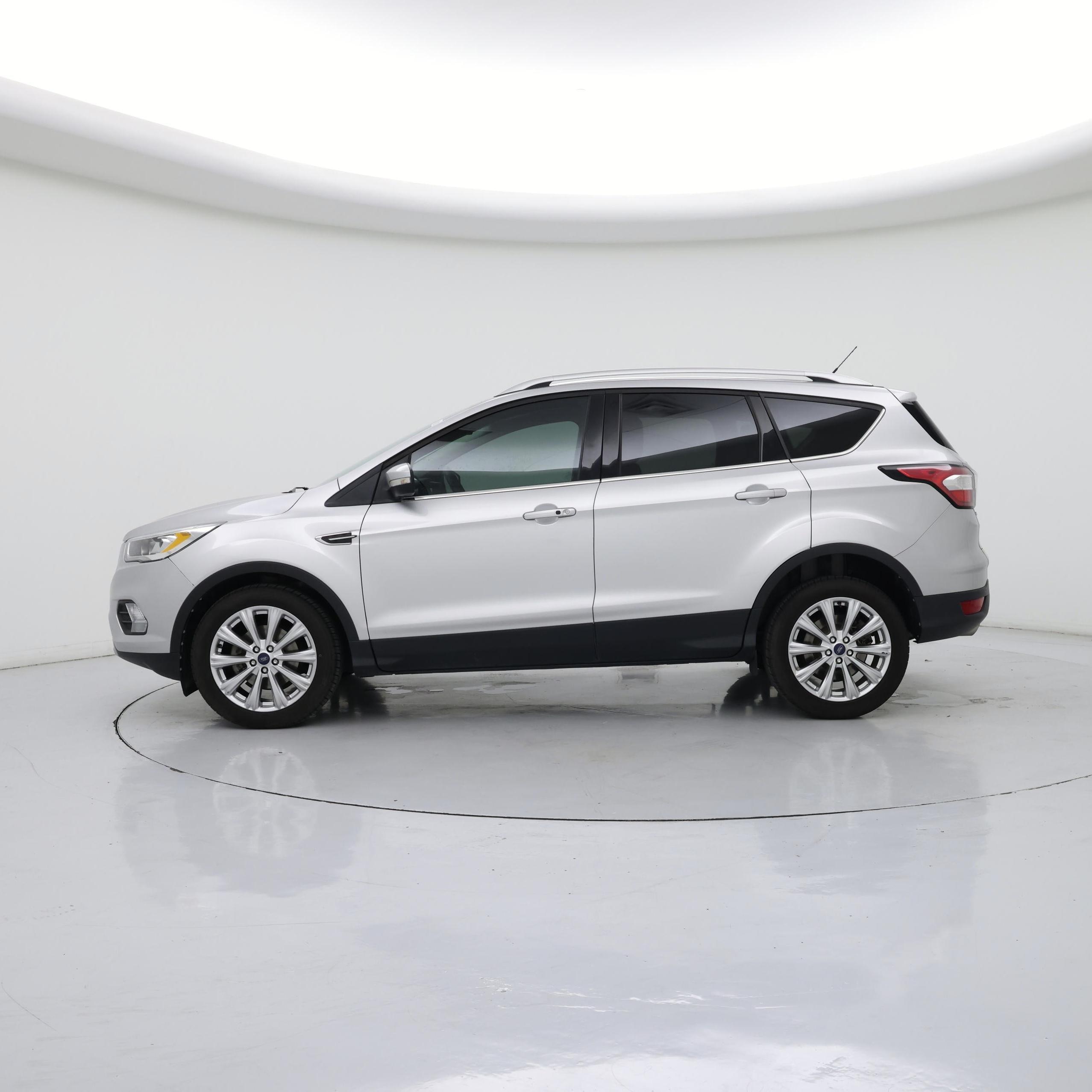 Thumbnail: 2017 Ford Escape - 3