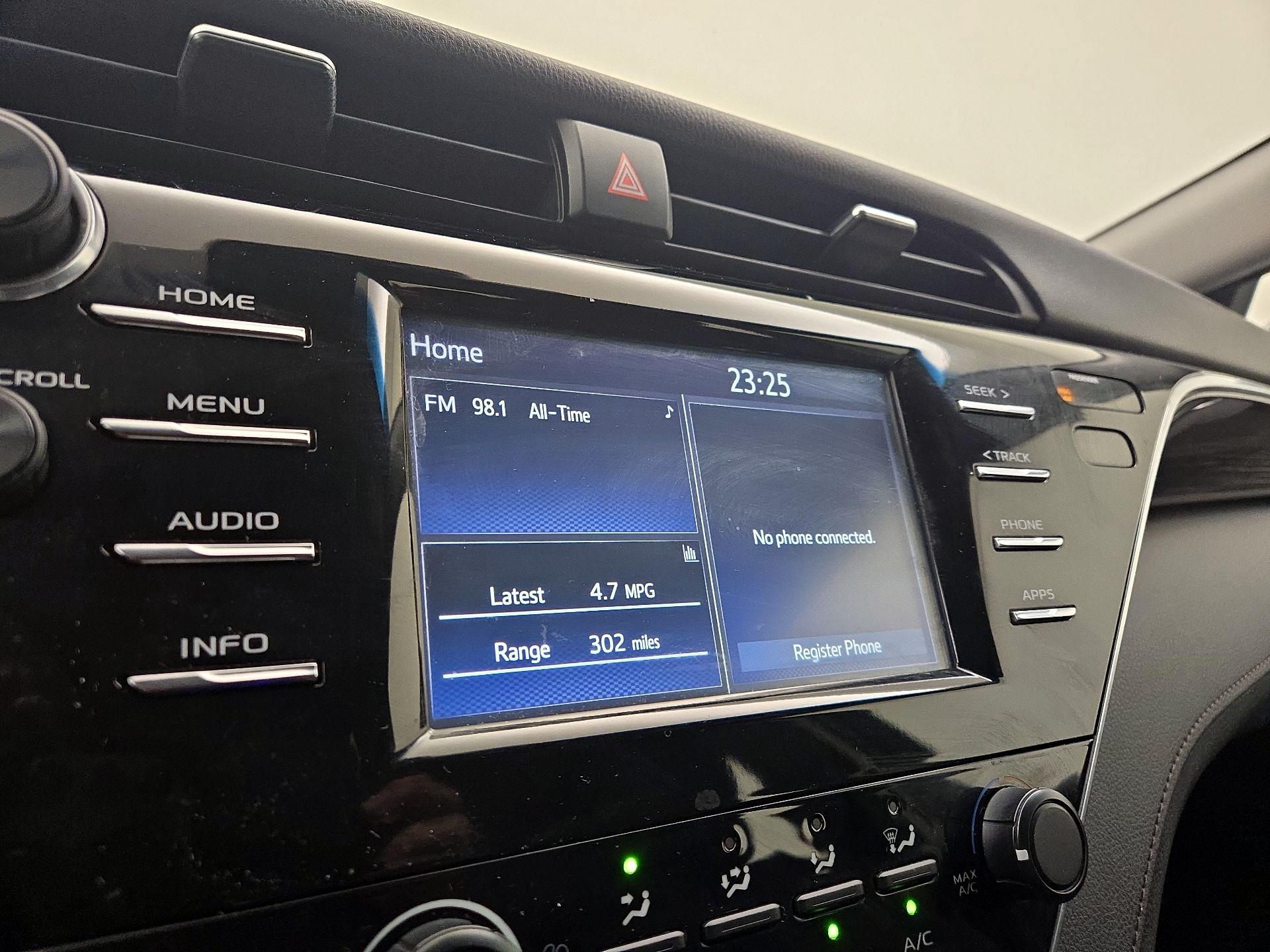 Thumbnail: 2018 Toyota Camry - 15
