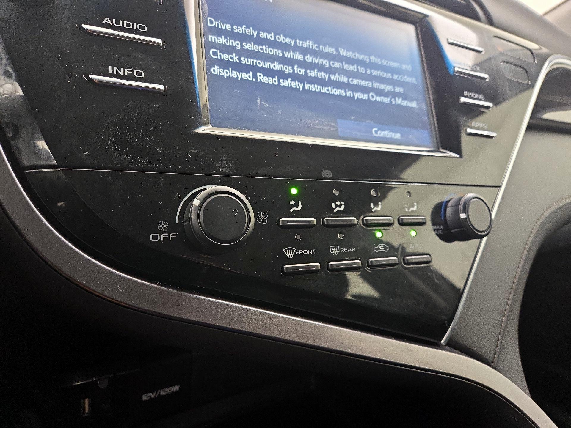 Thumbnail: 2018 Toyota Camry - 16