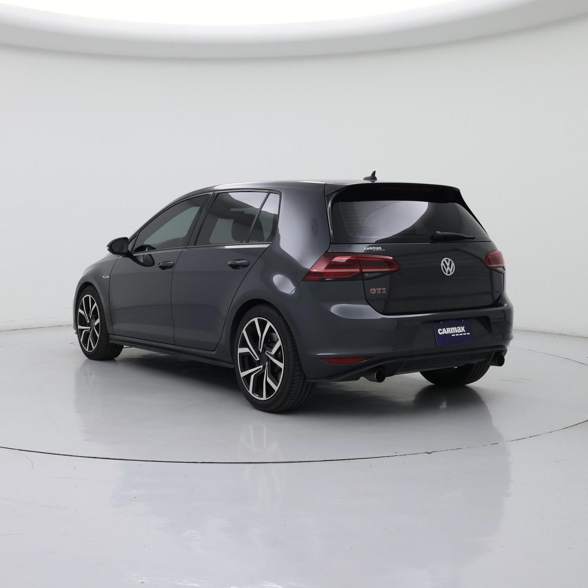 Thumbnail: 2017 Volkswagen Golf - 2