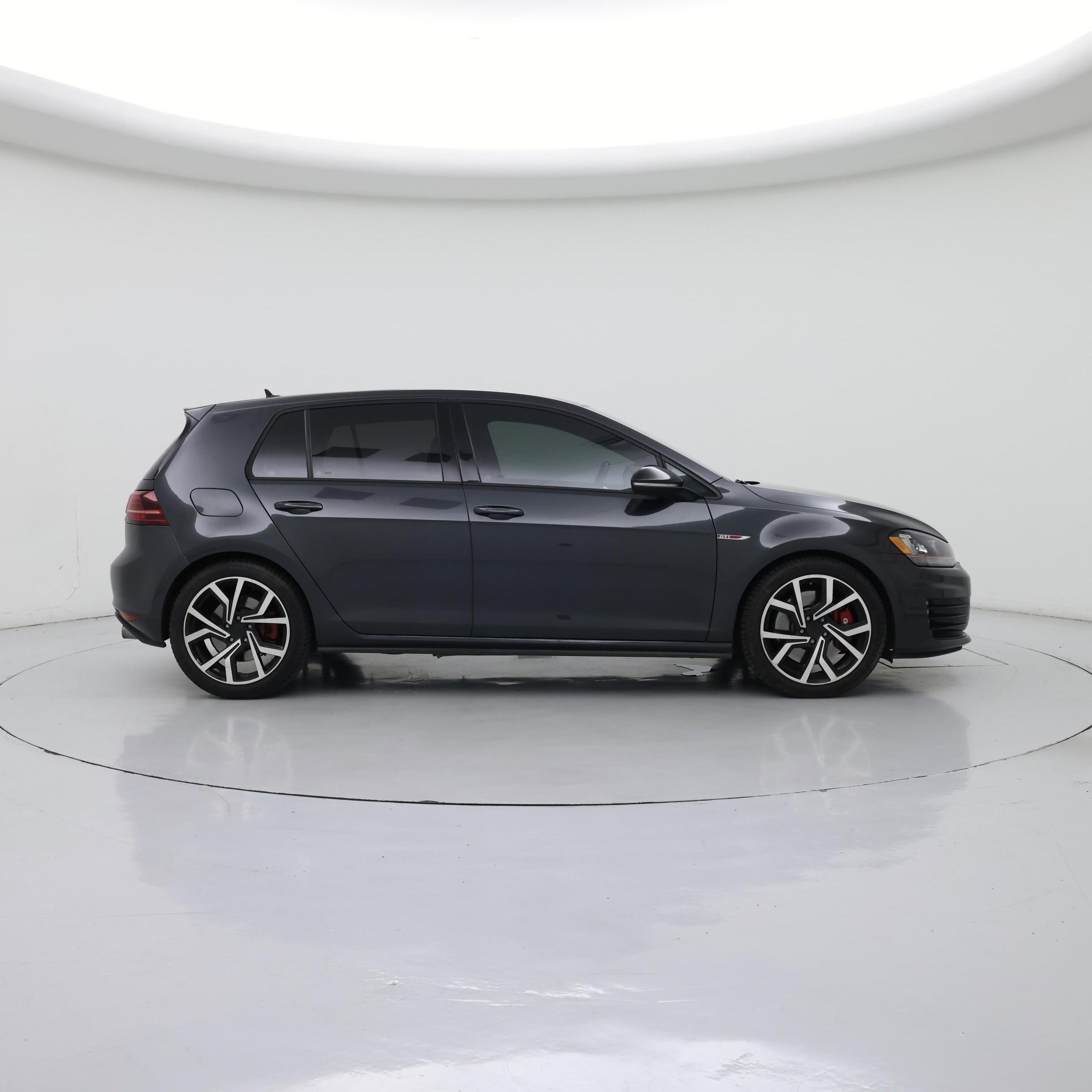 Thumbnail: 2017 Volkswagen Golf - 7