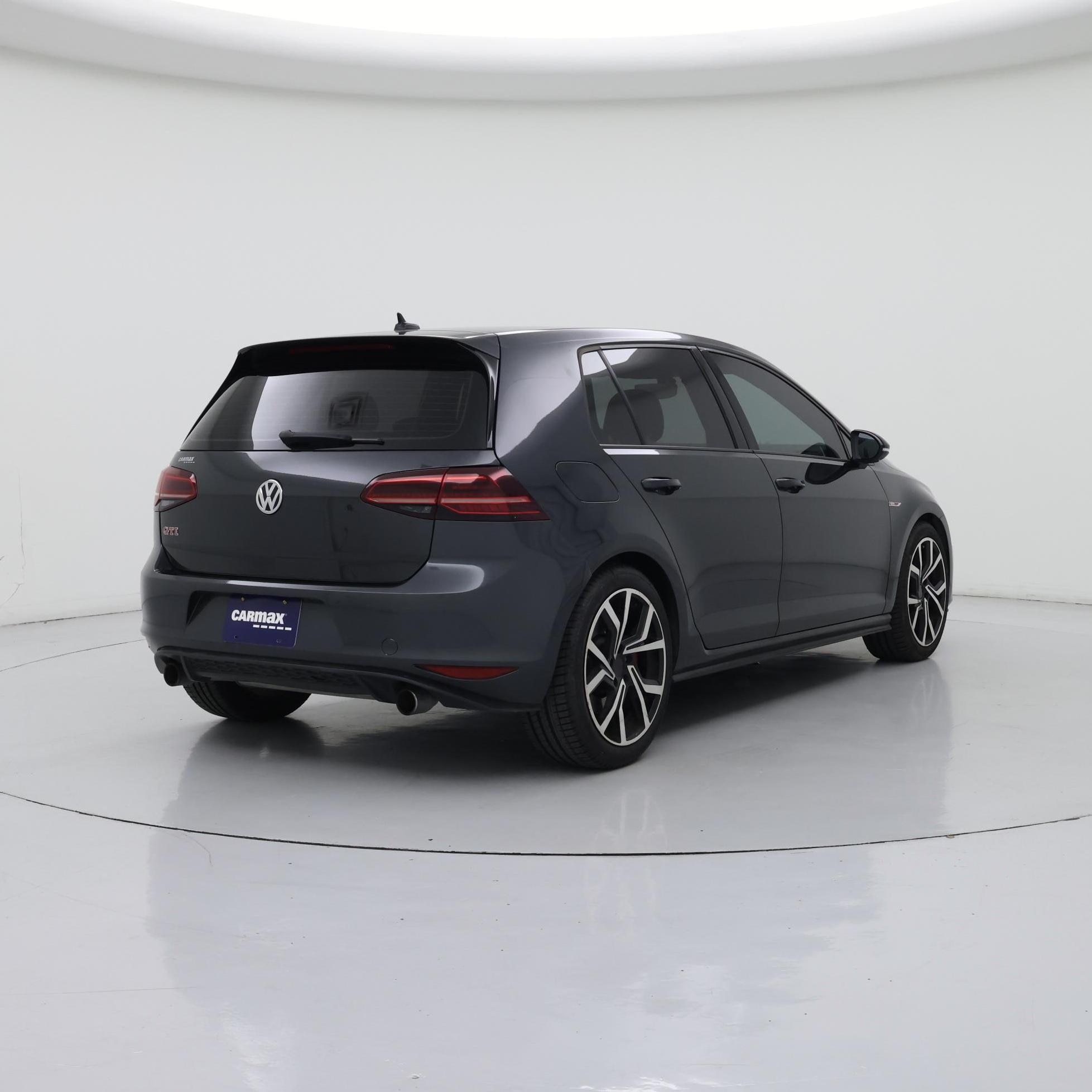 Thumbnail: 2017 Volkswagen Golf - 8