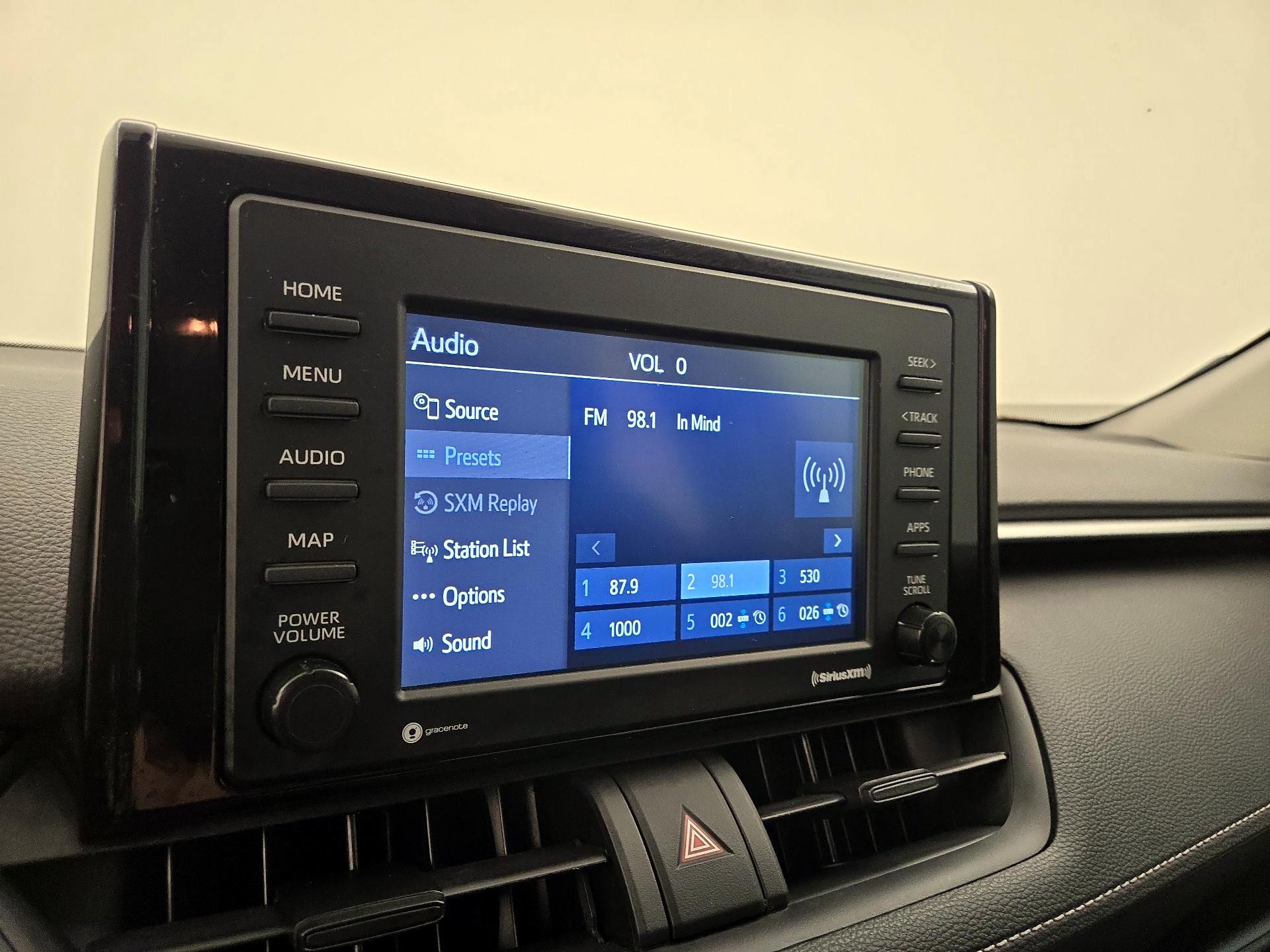 Thumbnail: 2021 Toyota RAV4 - 15