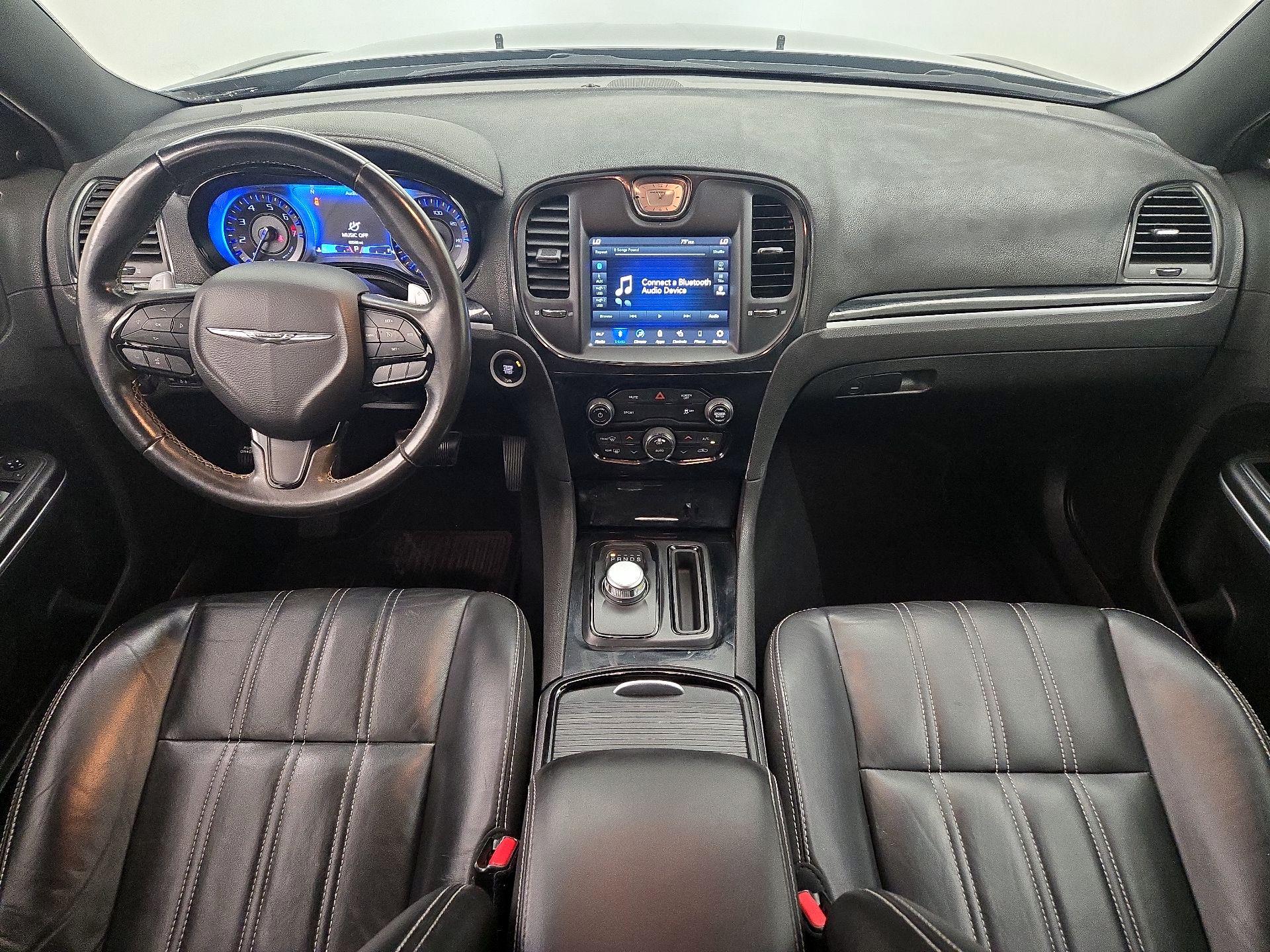 Thumbnail: 2019 Chrysler 300 - 9