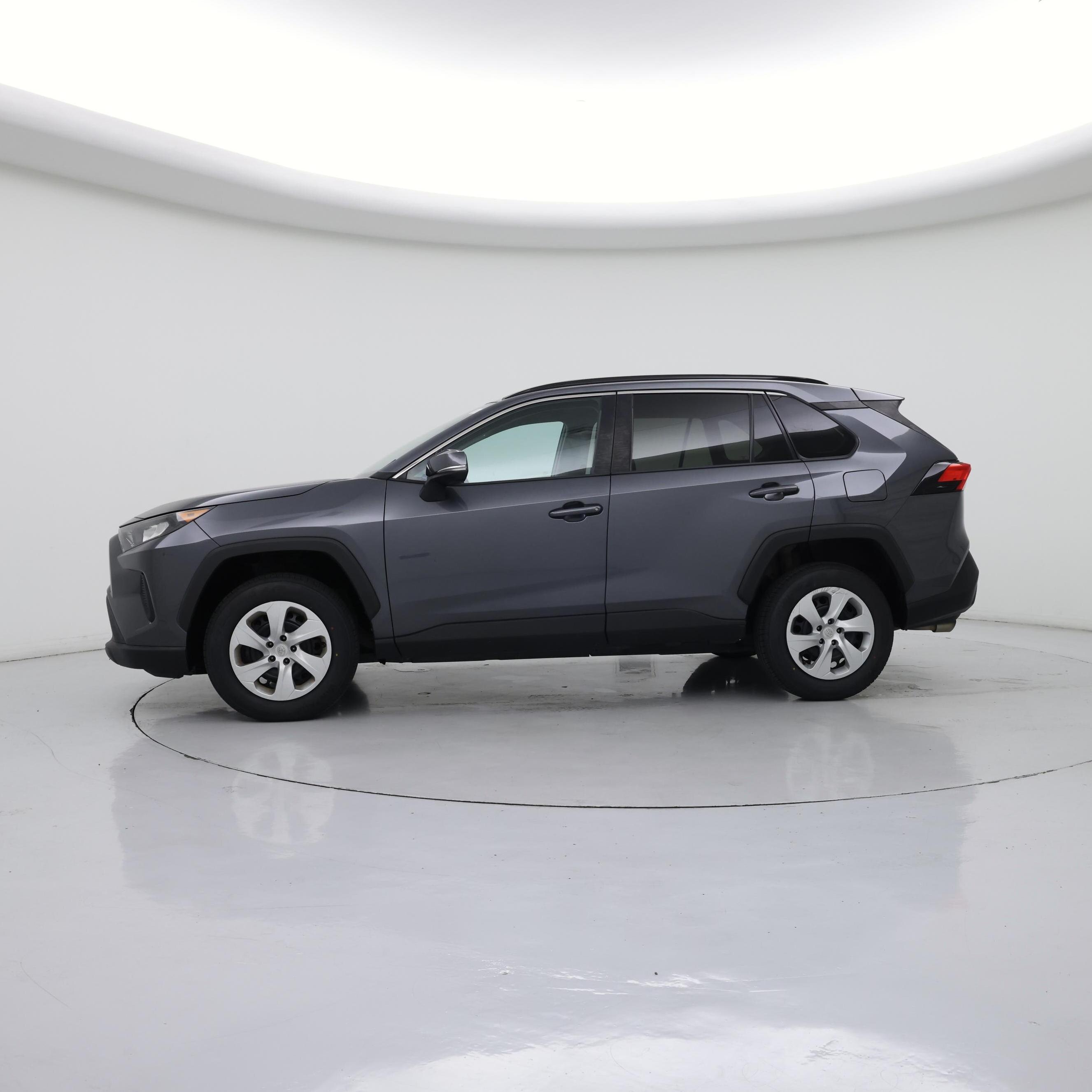 Thumbnail: 2019 Toyota RAV4 - 3