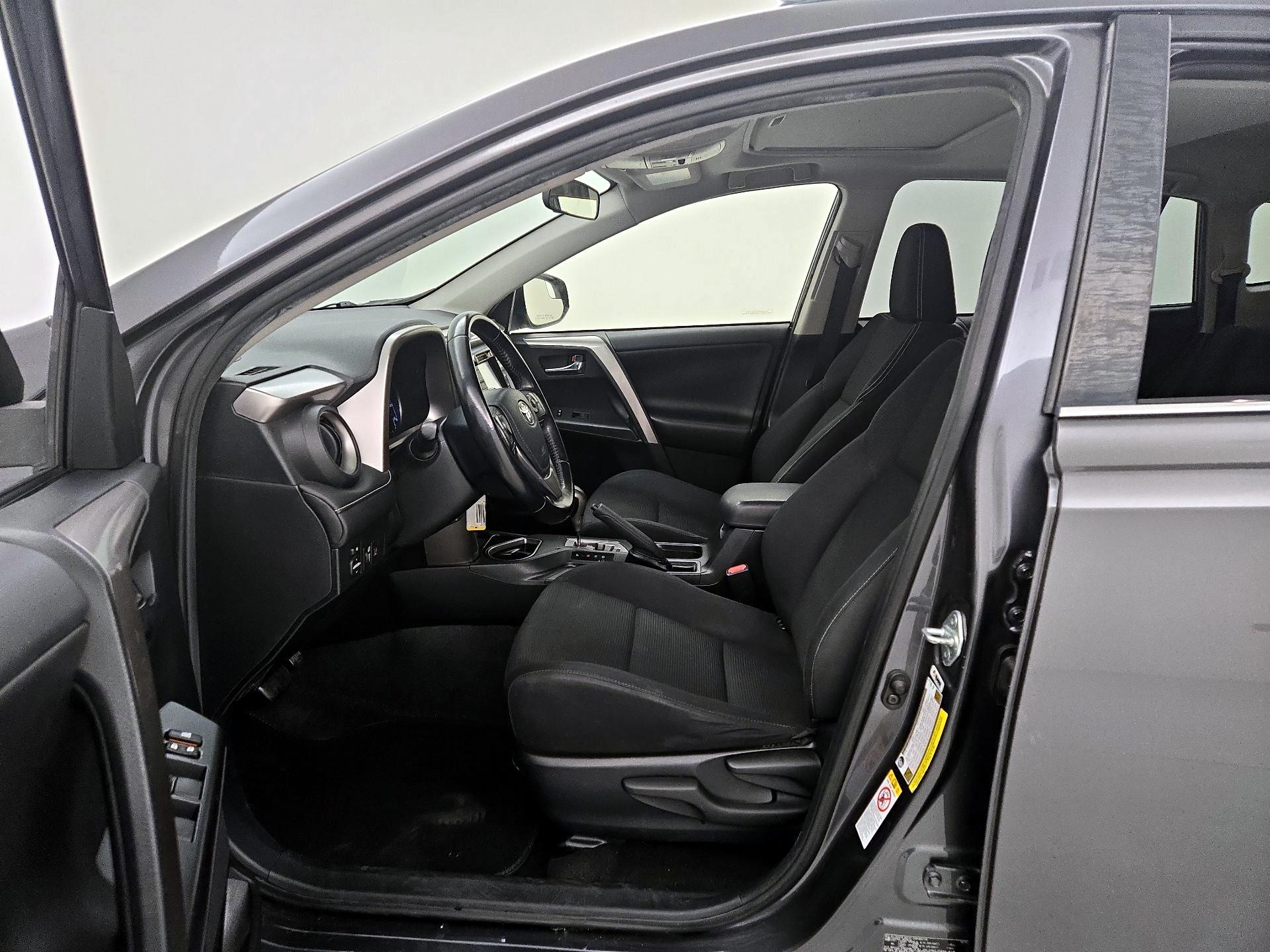 Thumbnail: 2017 Toyota RAV4 - 11