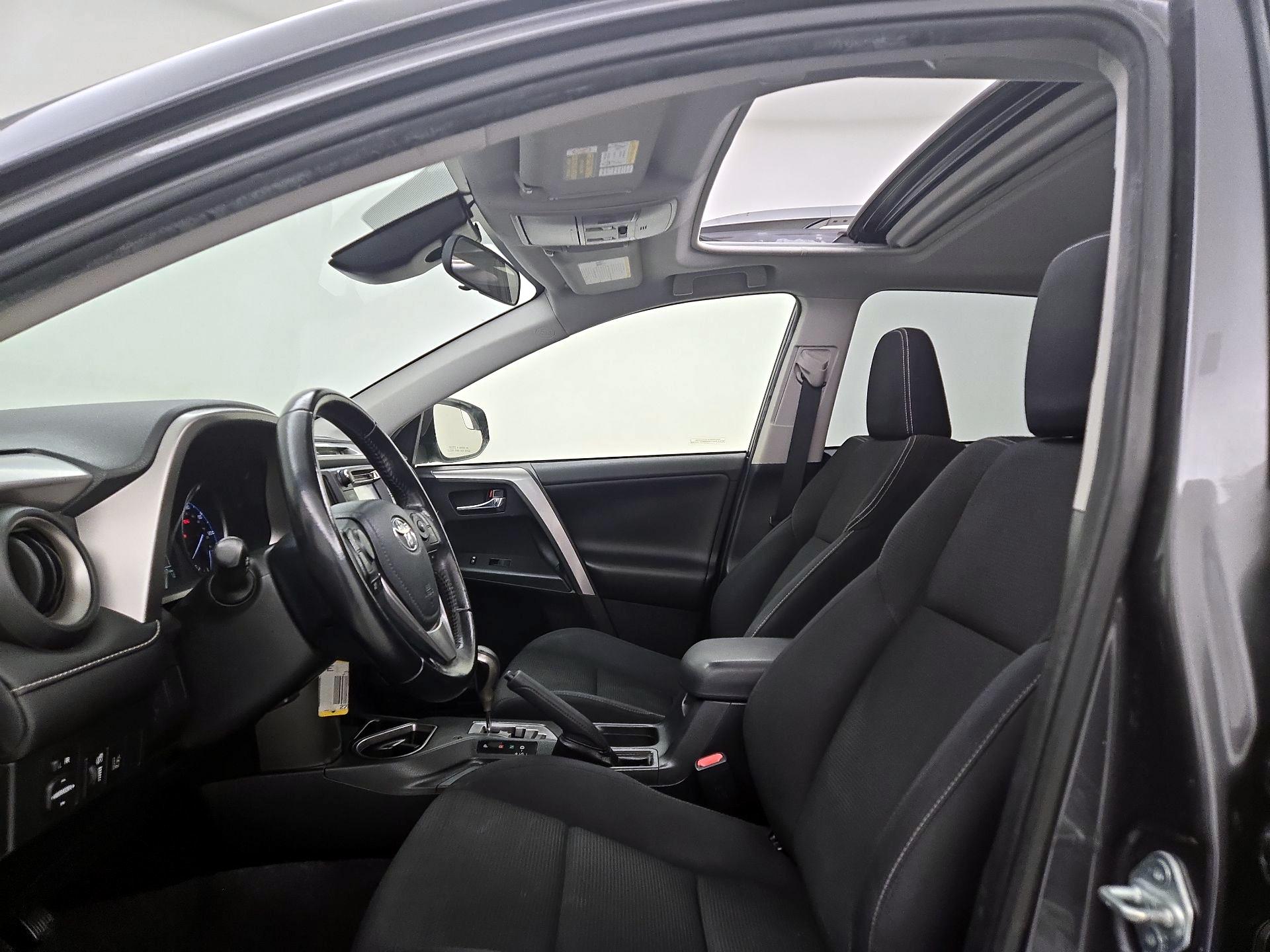 Thumbnail: 2017 Toyota RAV4 - 19