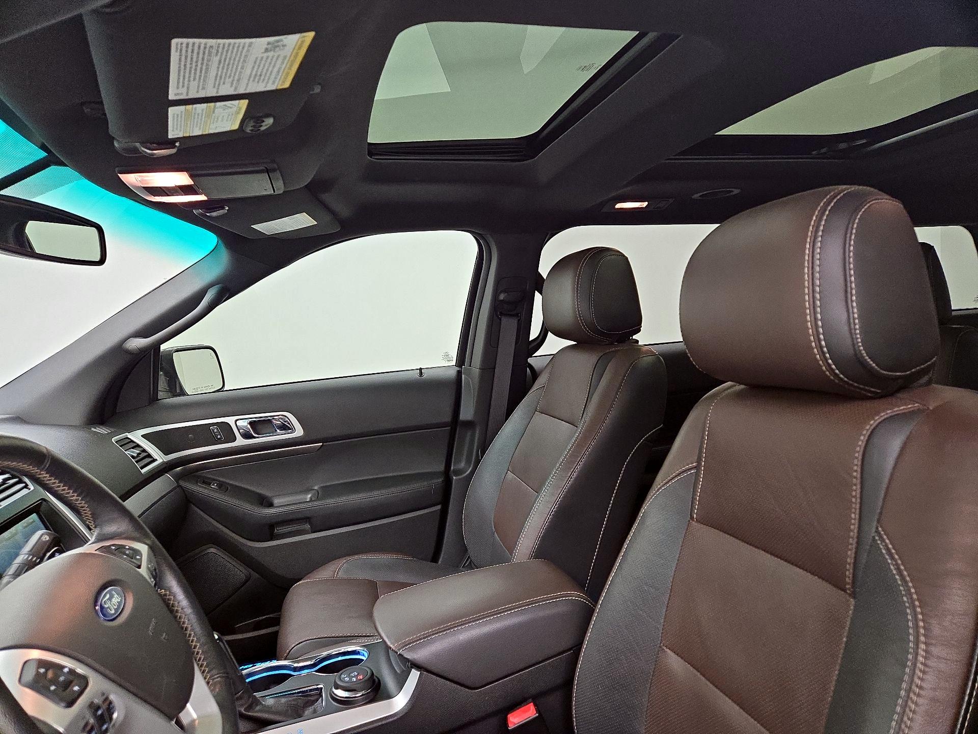 Thumbnail: 2015 Ford Explorer - 20