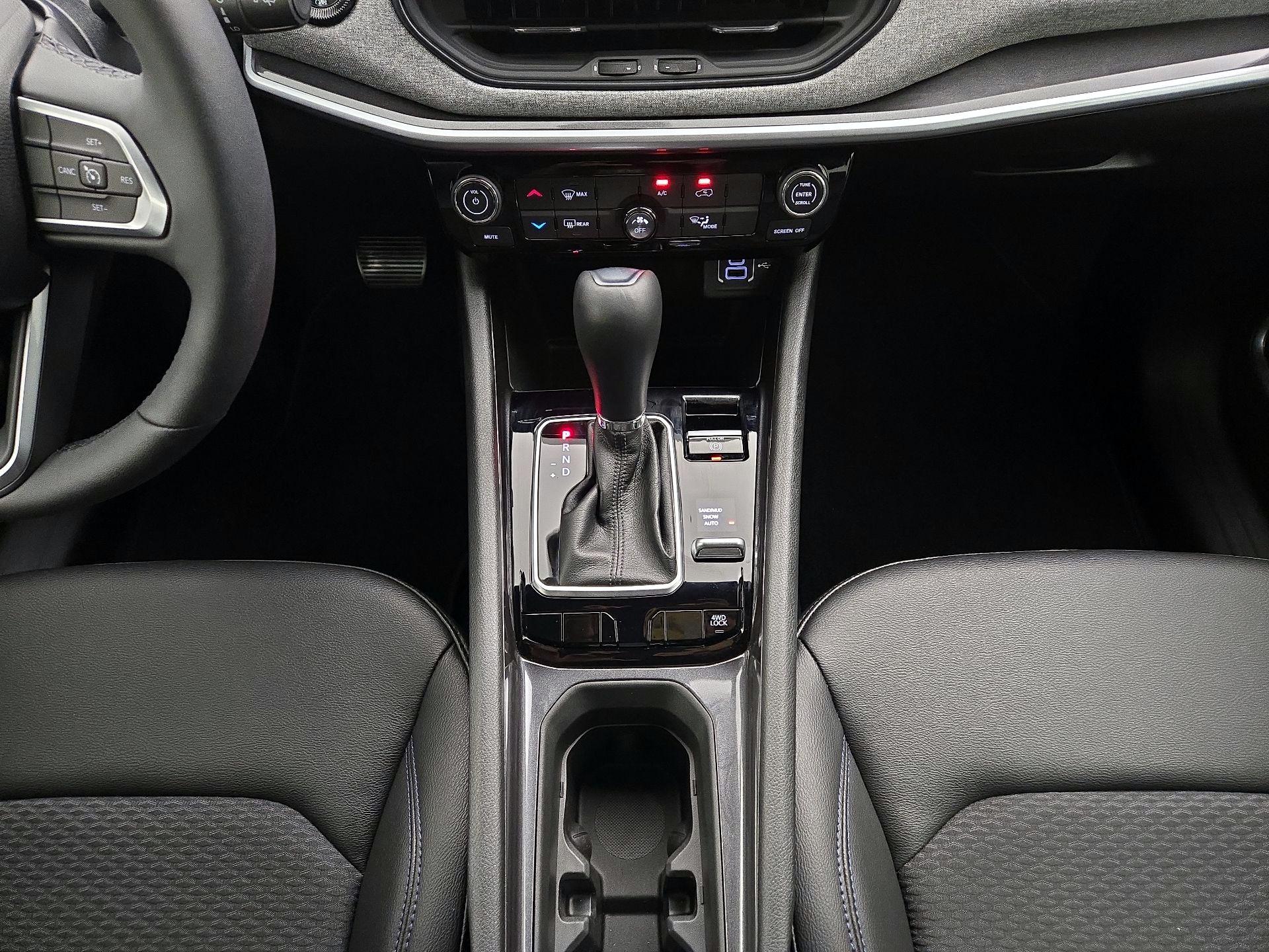 Thumbnail: 2025 Jeep Compass - 17