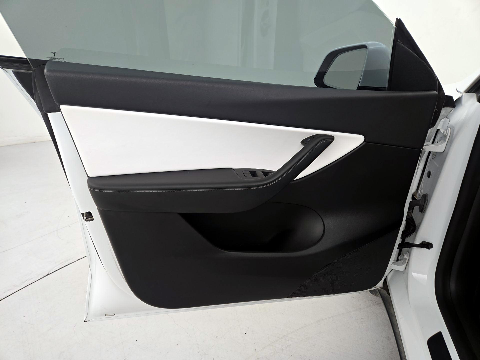 Thumbnail: 2022 Tesla Model Y - 12