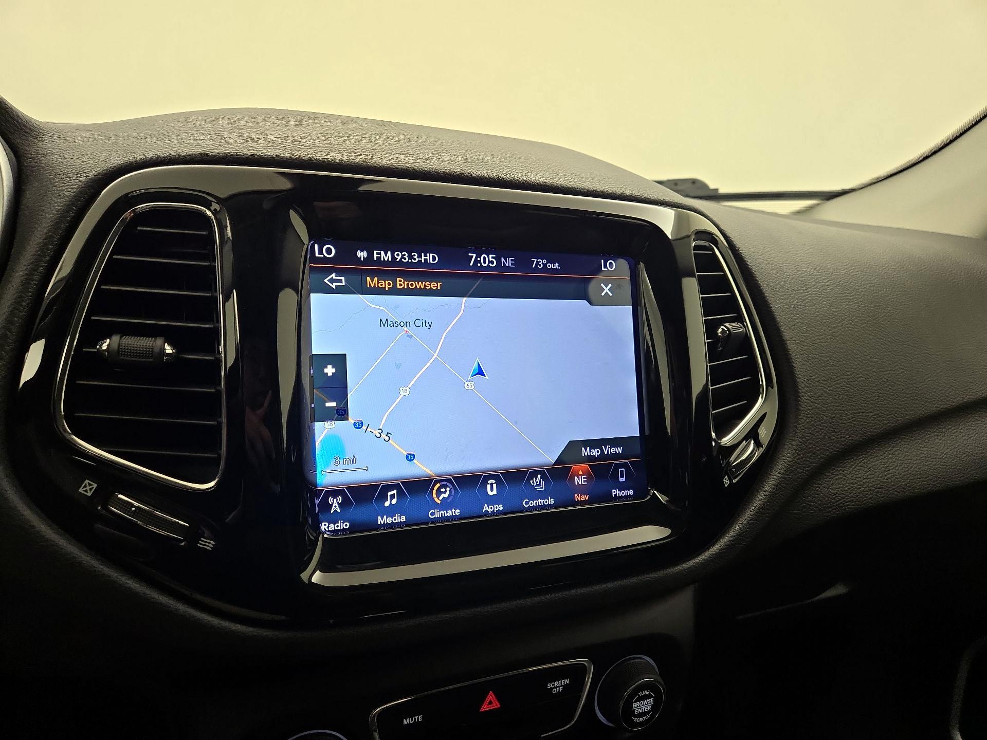 Thumbnail: 2018 Jeep Compass - 14