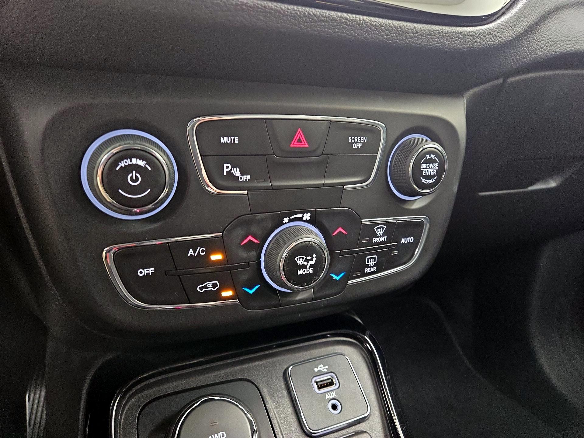 Thumbnail: 2018 Jeep Compass - 17