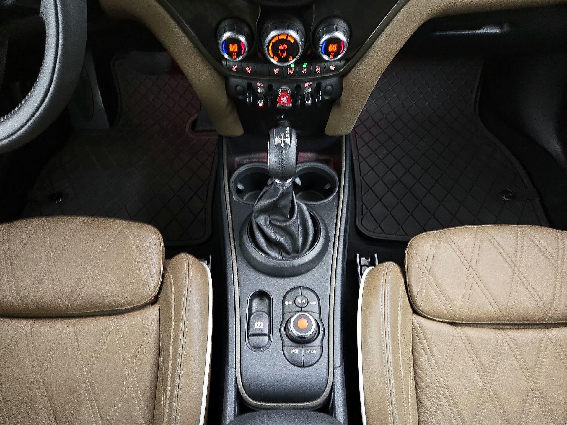 Thumbnail: 2019 MINI Cooper Countryman - 17