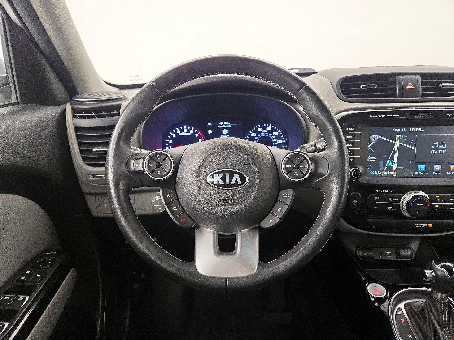 Thumbnail: 2017 Kia Soul - 10