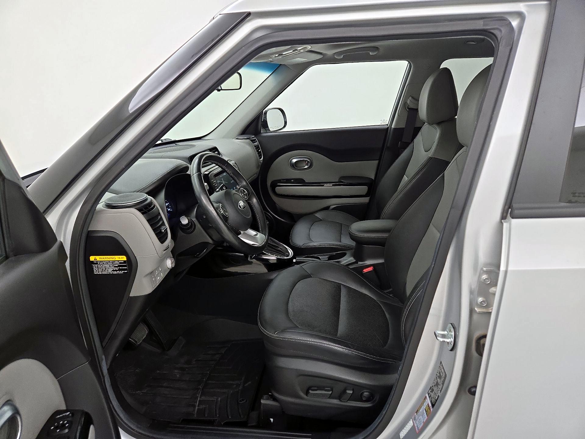 Thumbnail: 2017 Kia Soul - 11