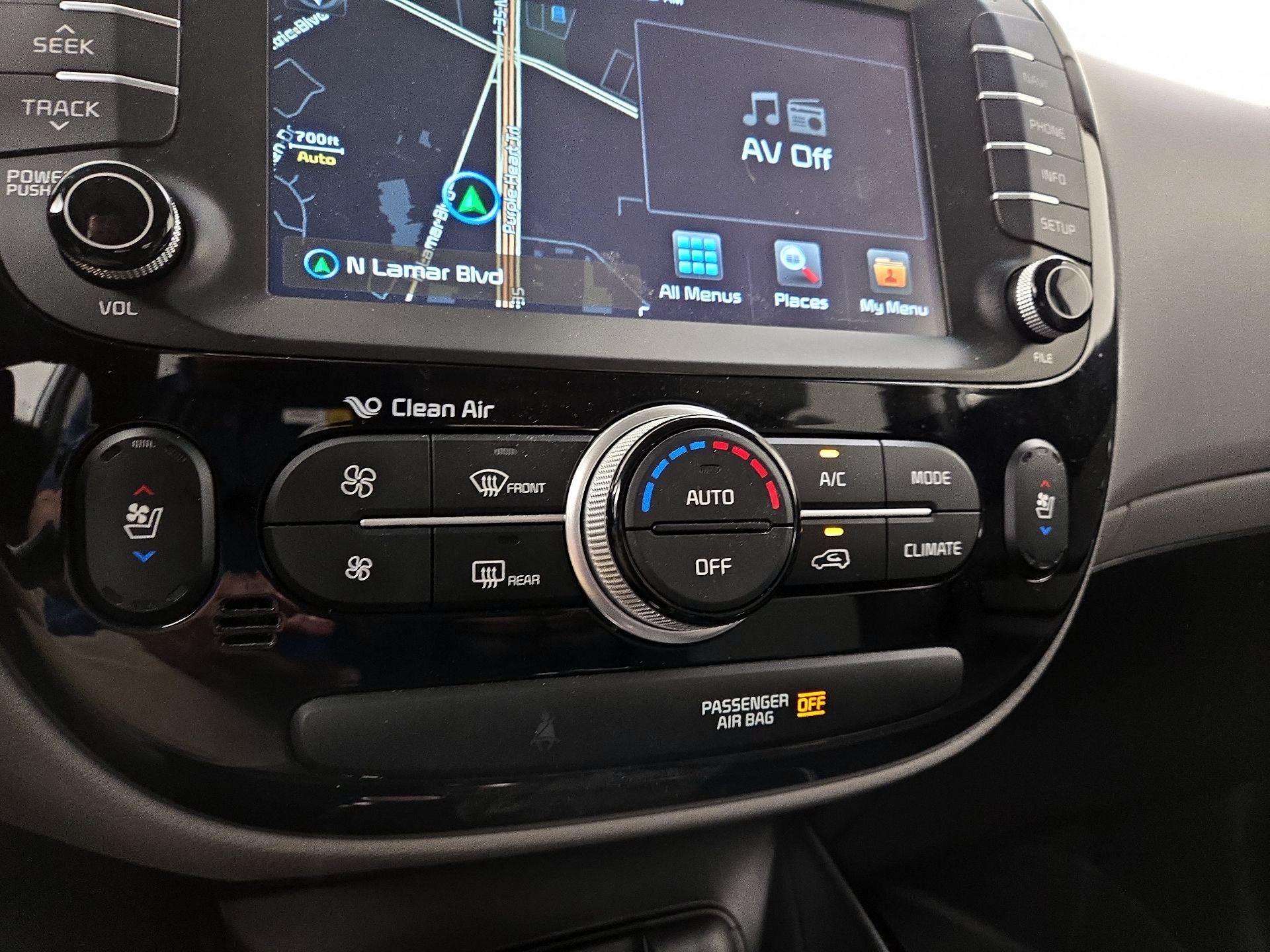 Thumbnail: 2017 Kia Soul - 17