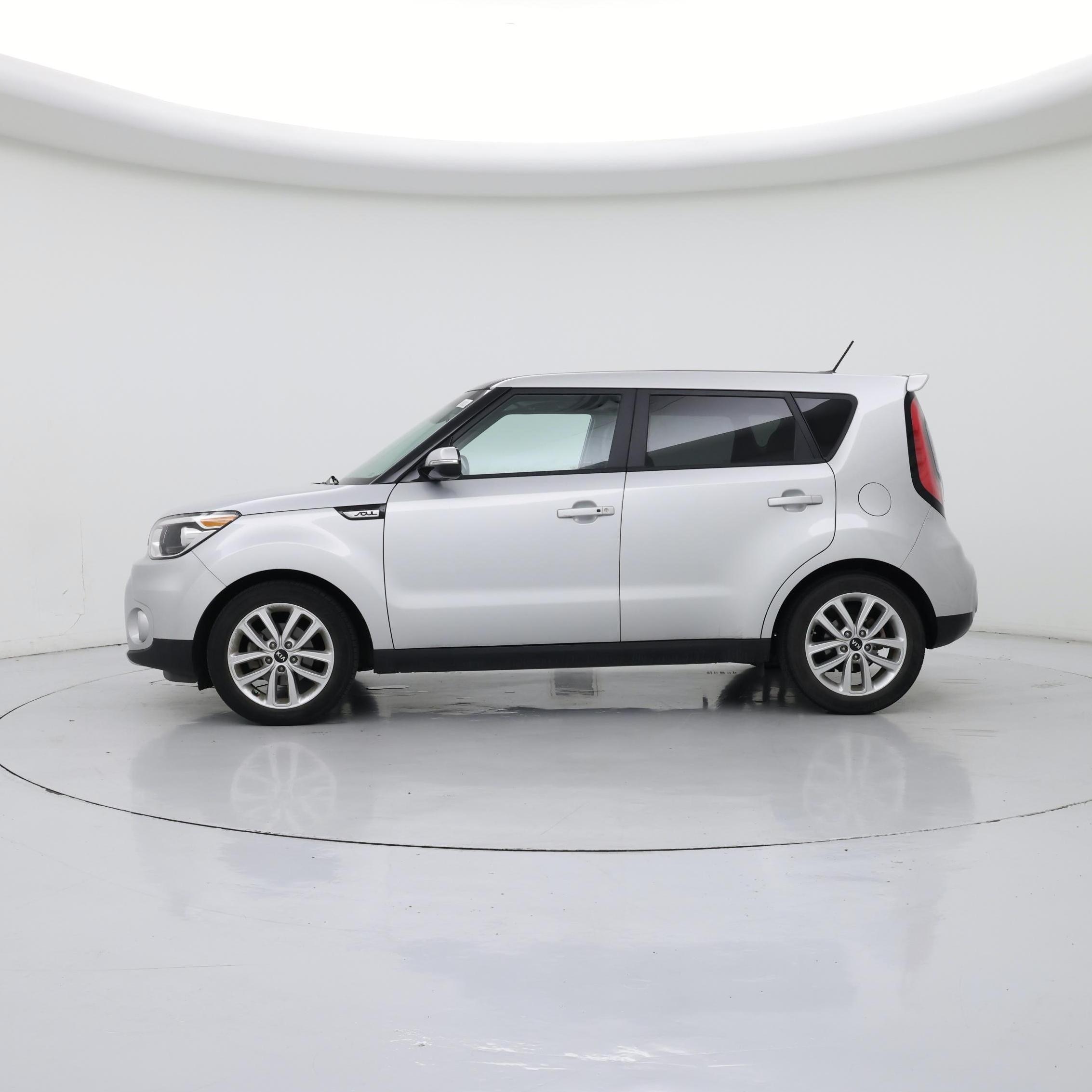Thumbnail: 2017 Kia Soul - 3