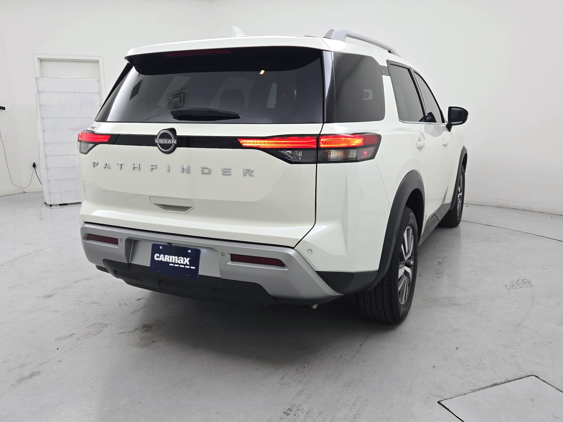 Thumbnail: 2023 Nissan Pathfinder - 5