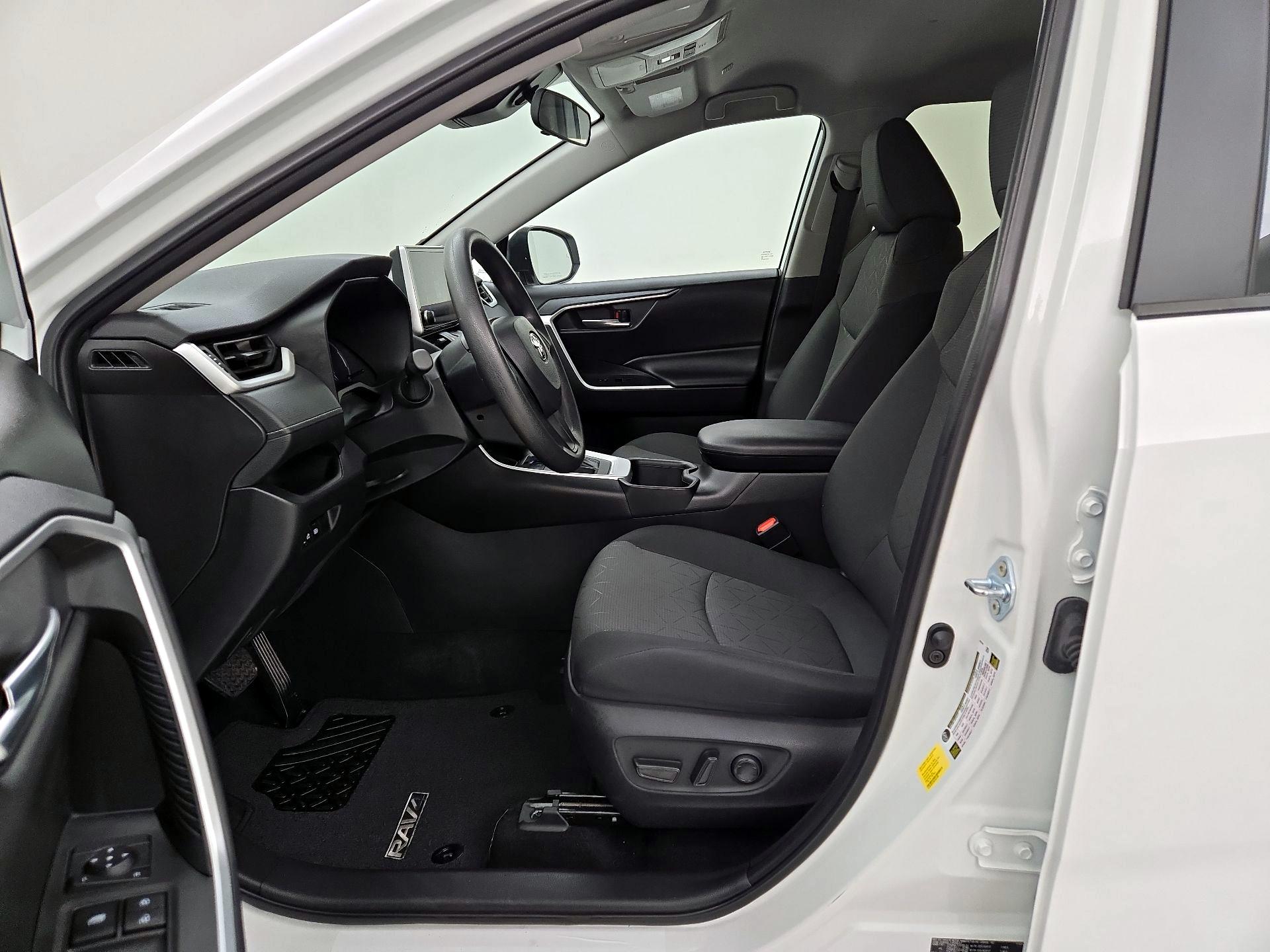 Thumbnail: 2024 Toyota RAV4 - 11