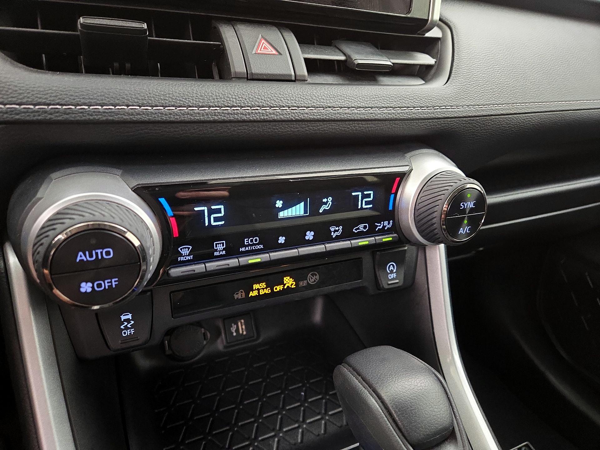 Thumbnail: 2024 Toyota RAV4 - 16