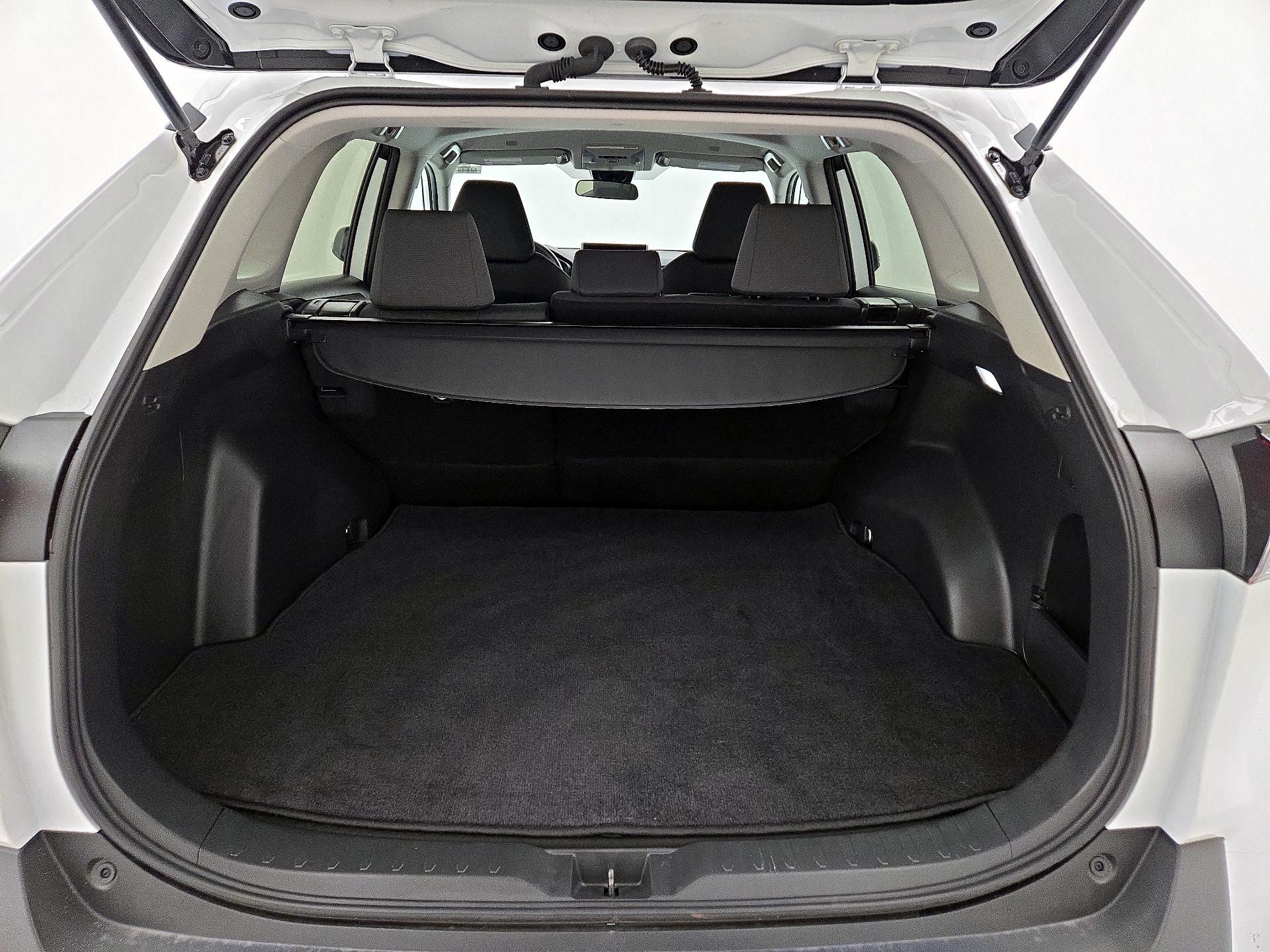 Thumbnail: 2024 Toyota RAV4 - 20