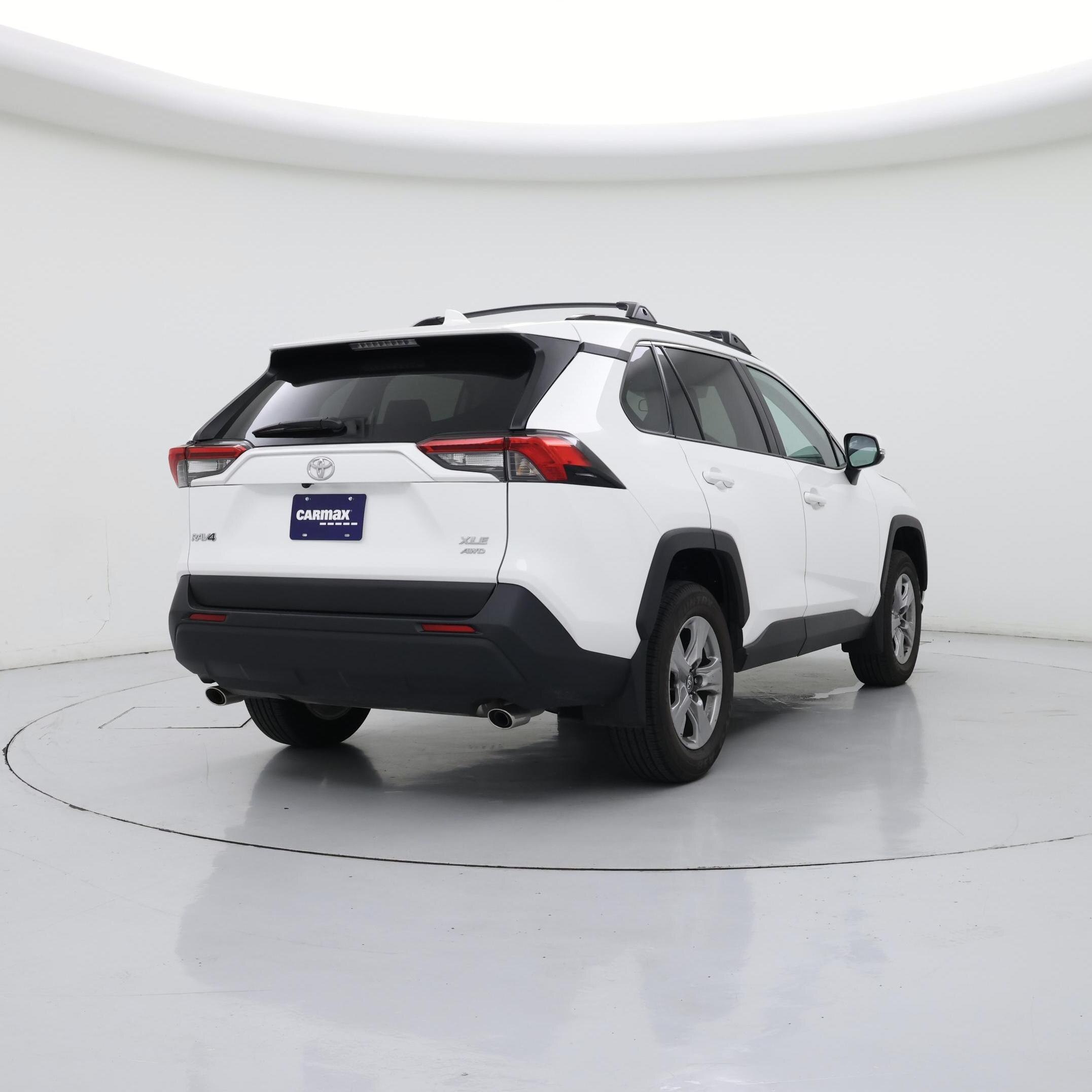 Thumbnail: 2024 Toyota RAV4 - 8