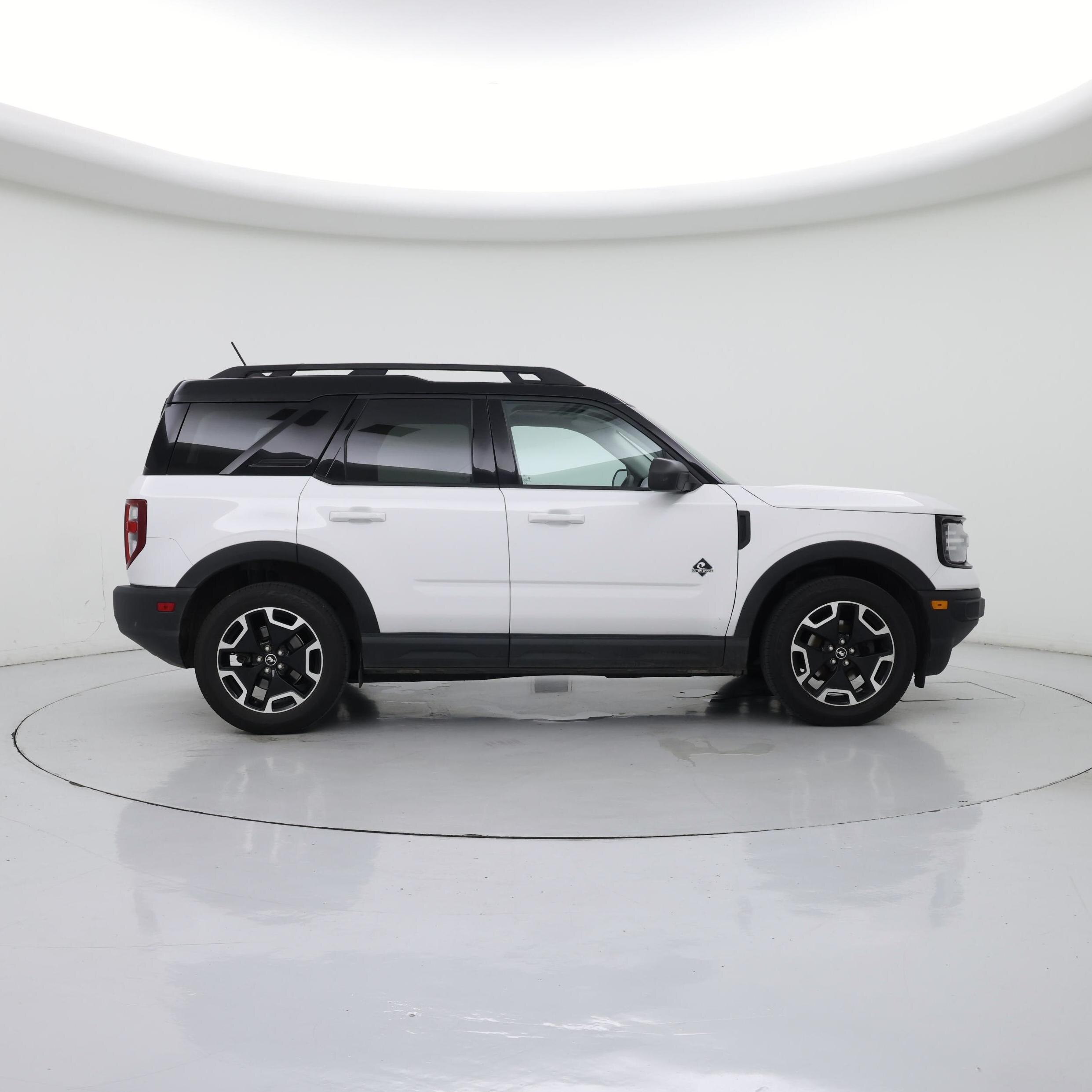 Thumbnail: 2022 Ford Bronco Sport - 7