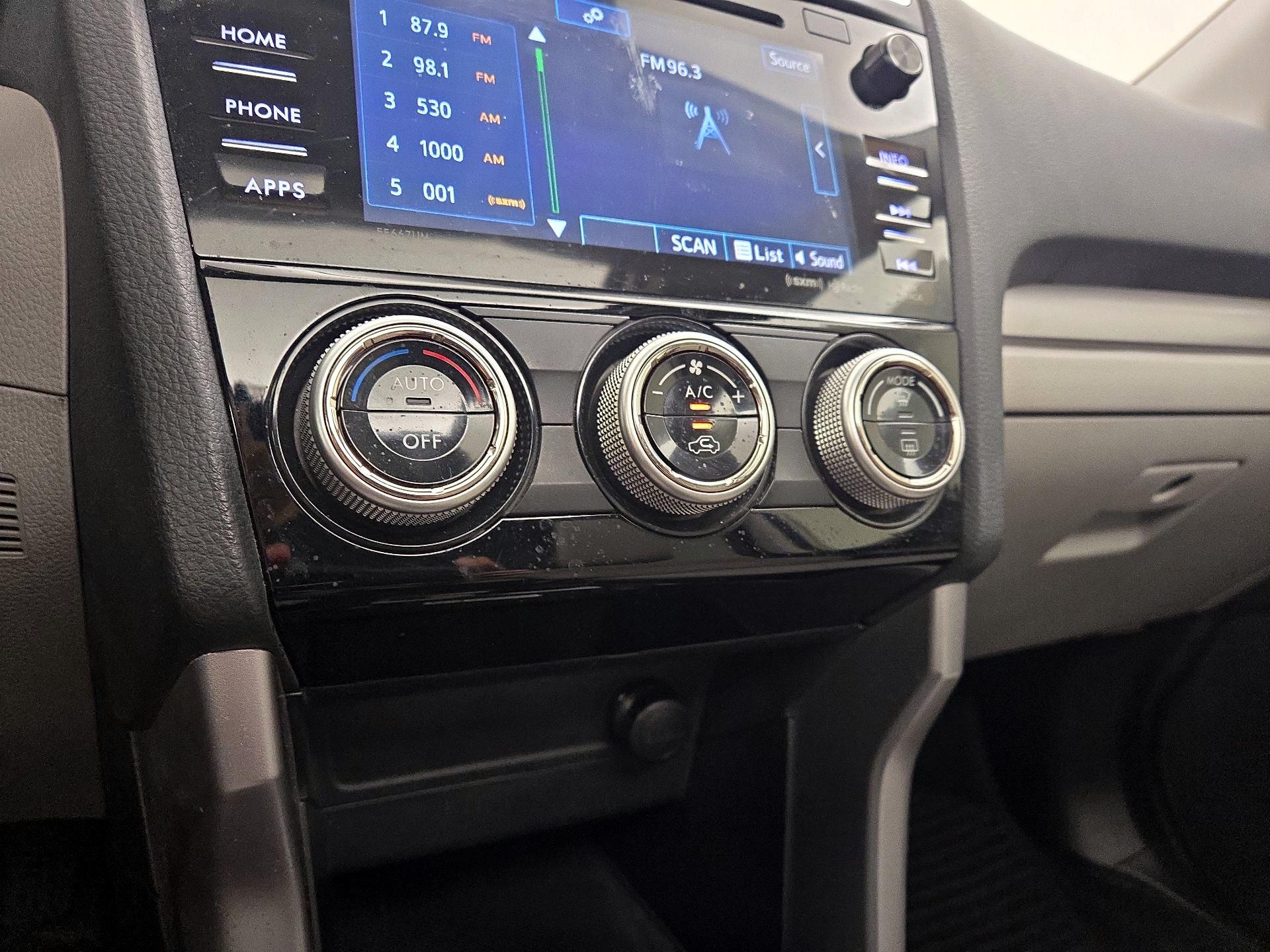 Thumbnail: 2016 Subaru Forester - 16