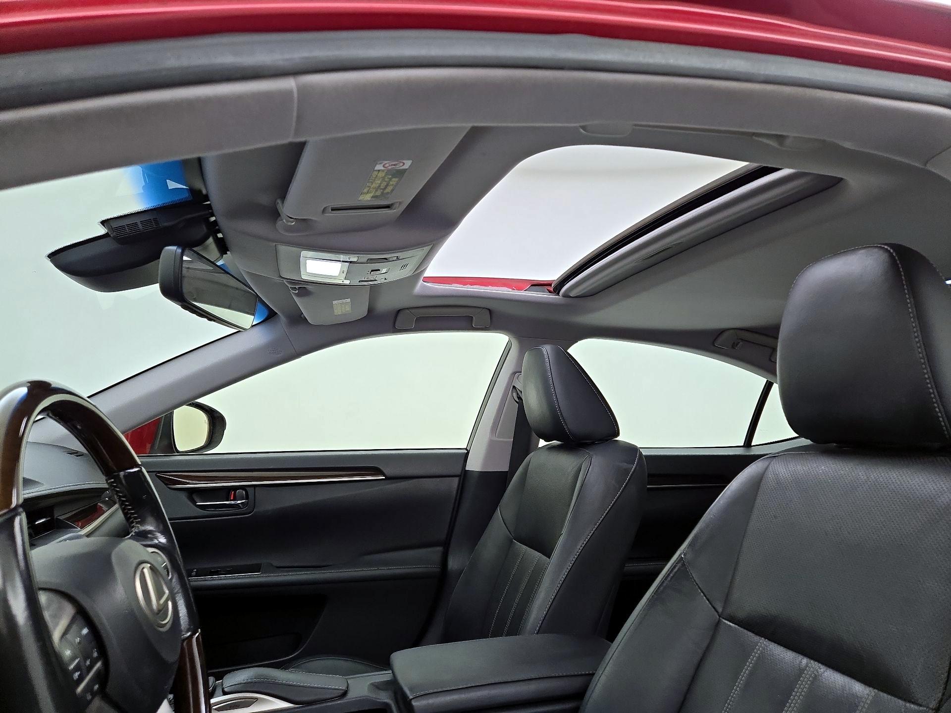 Thumbnail: 2016 Lexus ES - 20