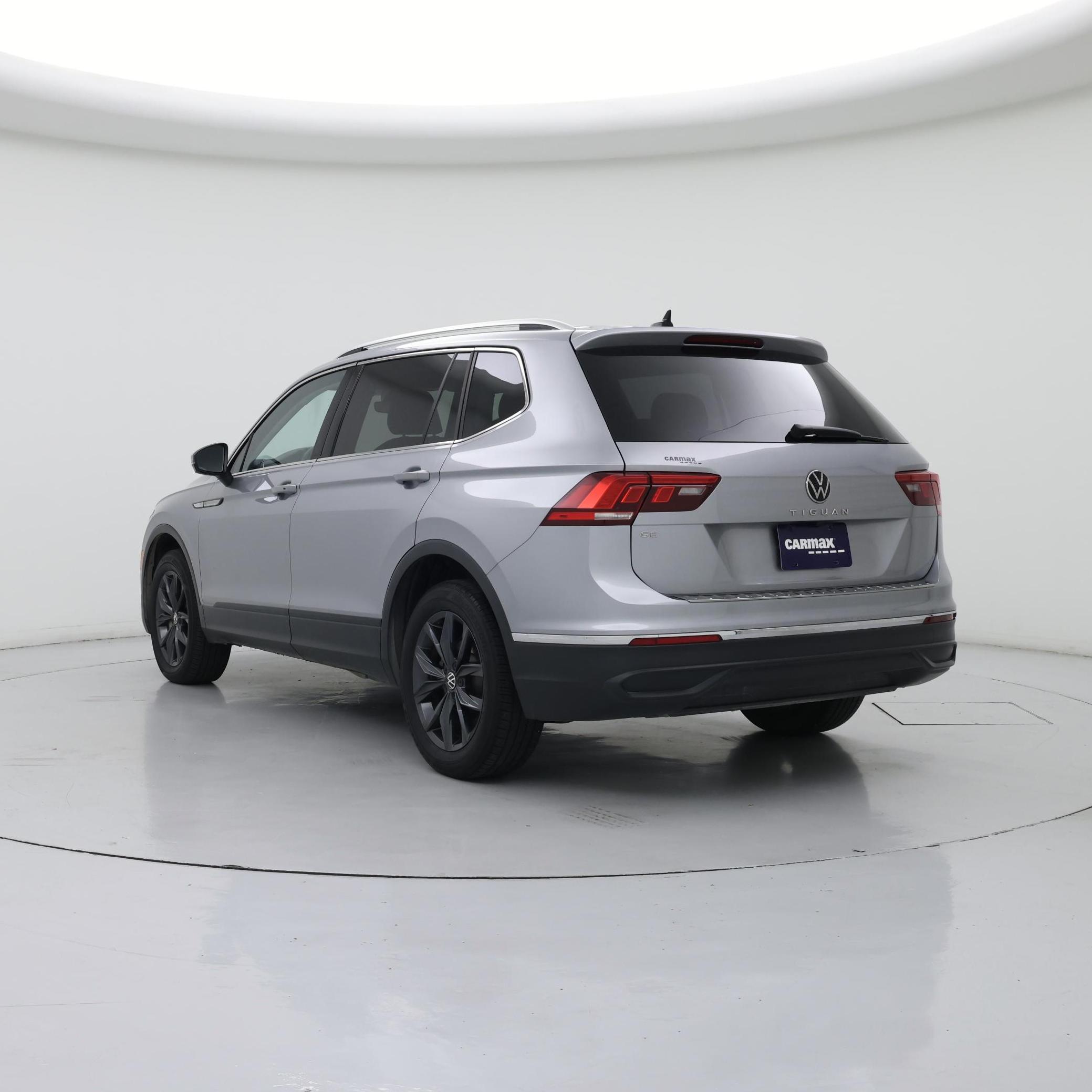 Thumbnail: 2023 Volkswagen Tiguan - 2