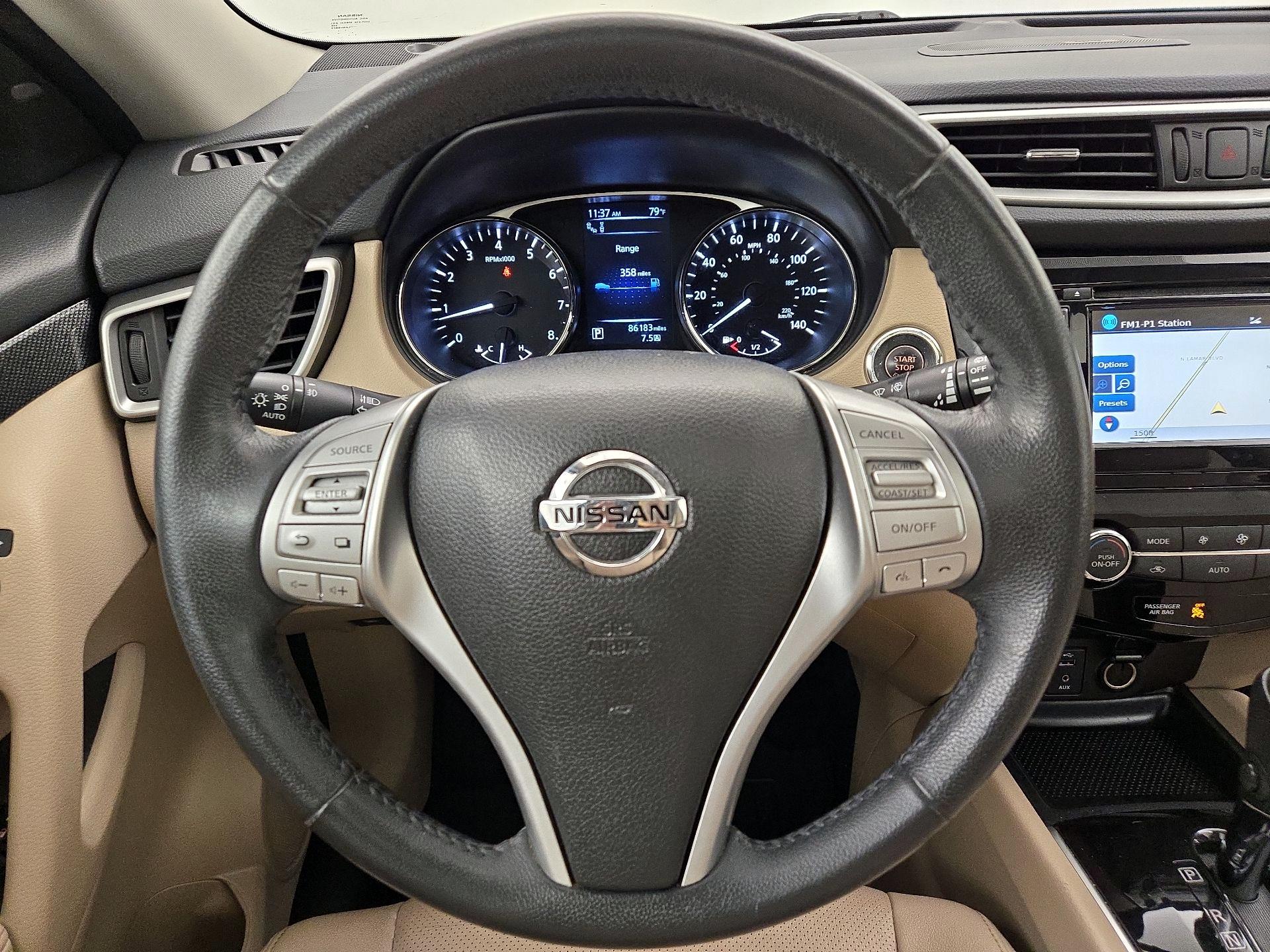 Thumbnail: 2016 Nissan Rogue - 10