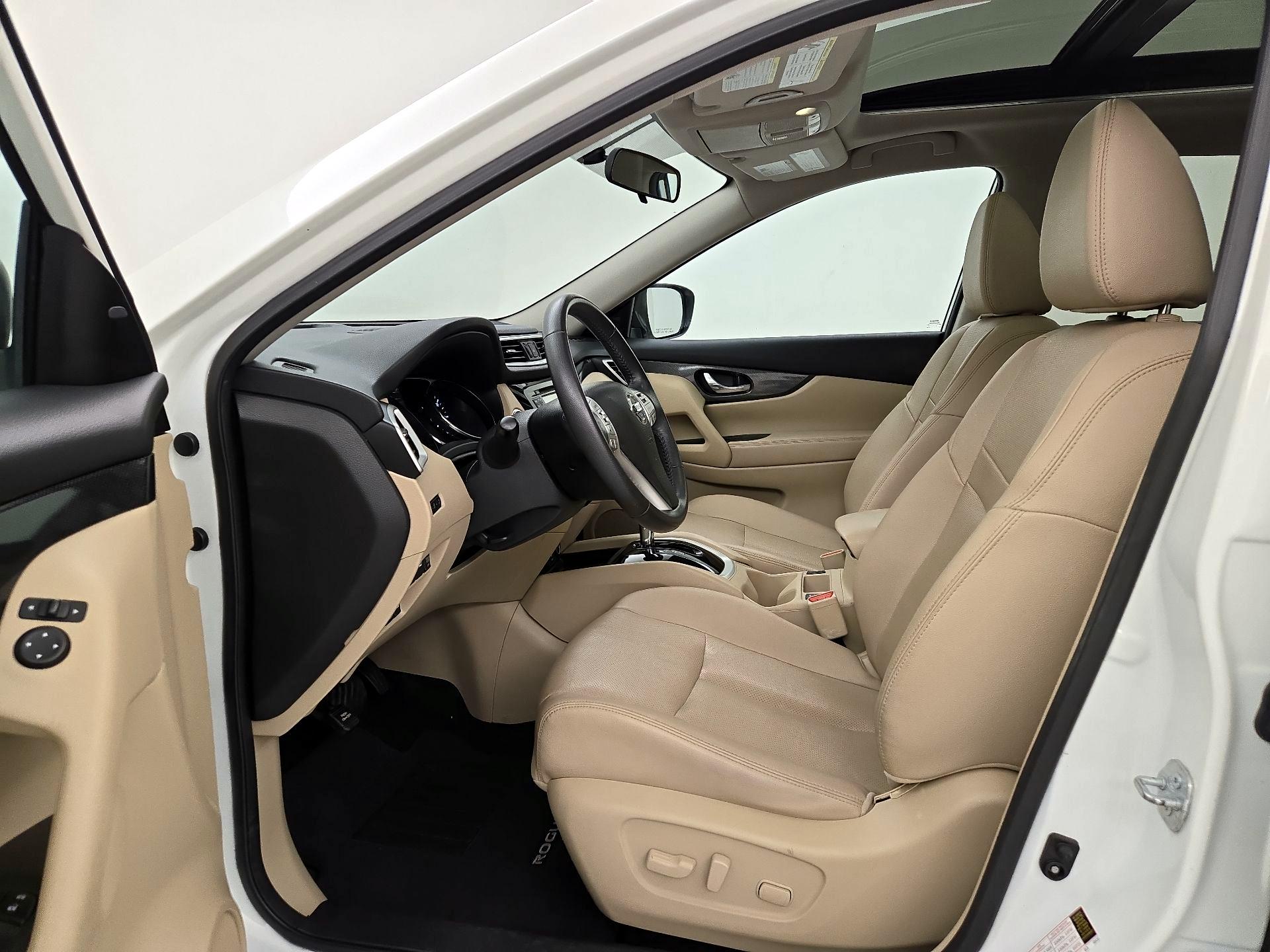 Thumbnail: 2016 Nissan Rogue - 11
