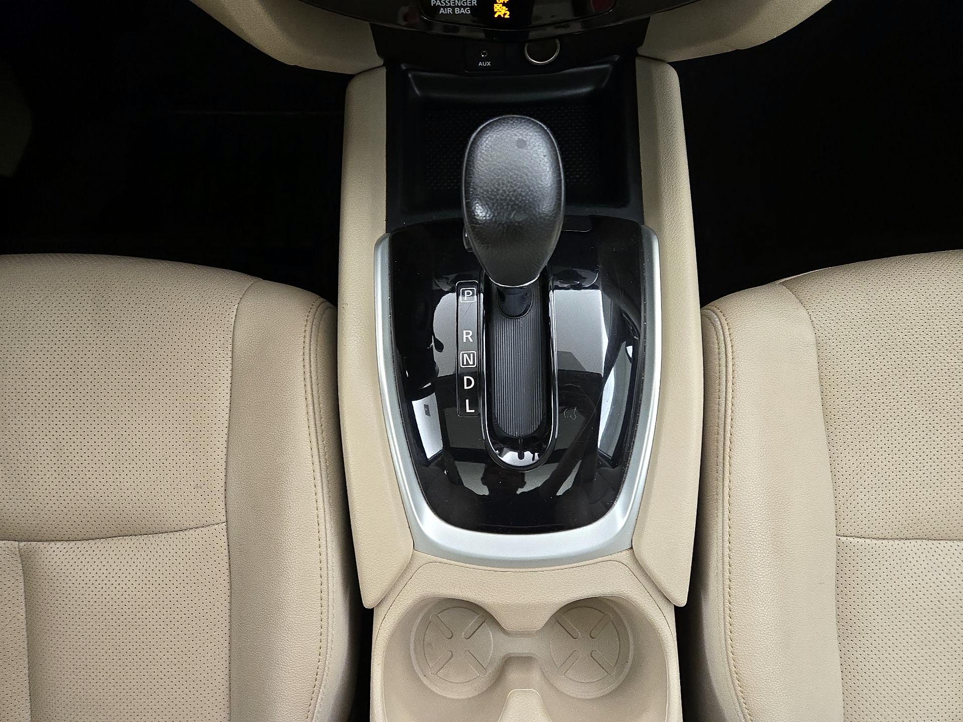 Thumbnail: 2016 Nissan Rogue - 18