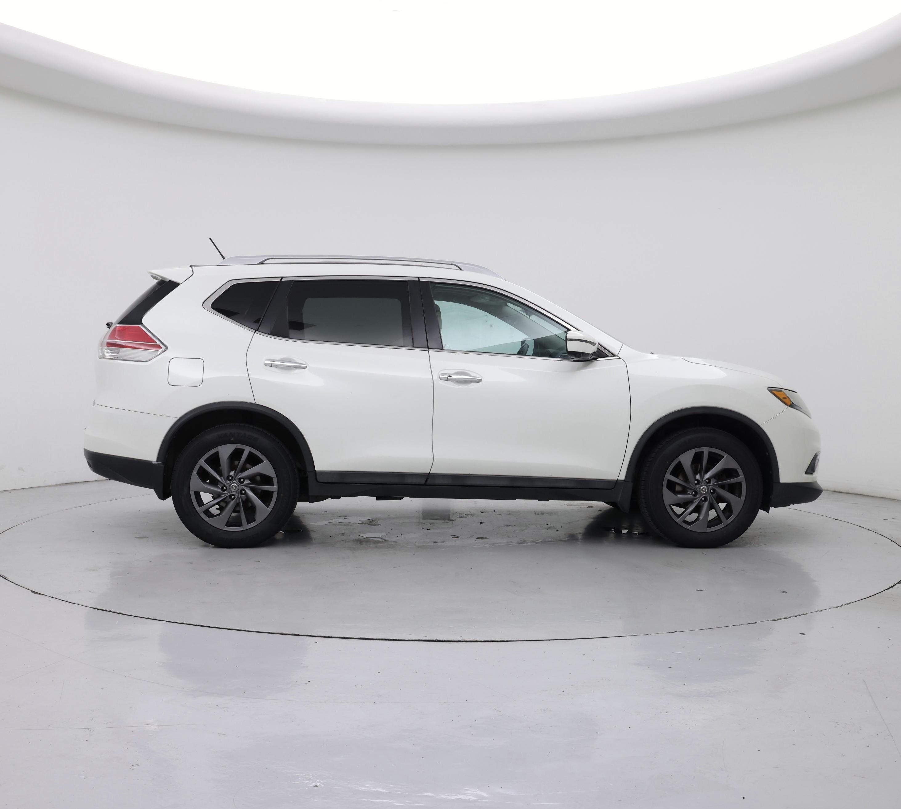 Thumbnail: 2016 Nissan Rogue - 7