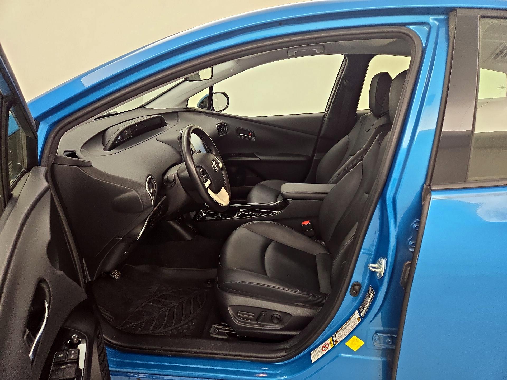 Thumbnail: 2019 Toyota Prius Prime - 11