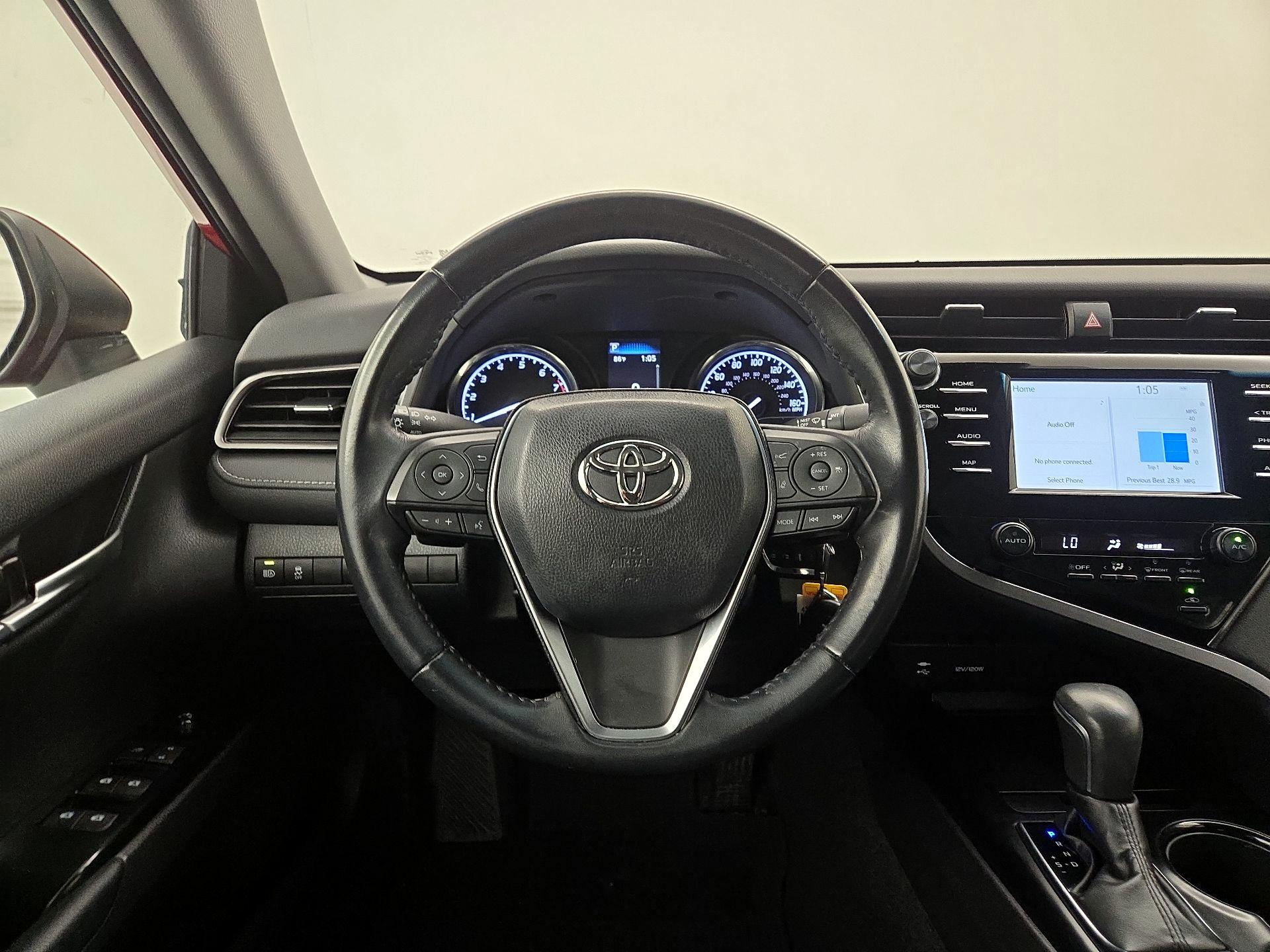 Thumbnail: 2019 Toyota Camry - 10