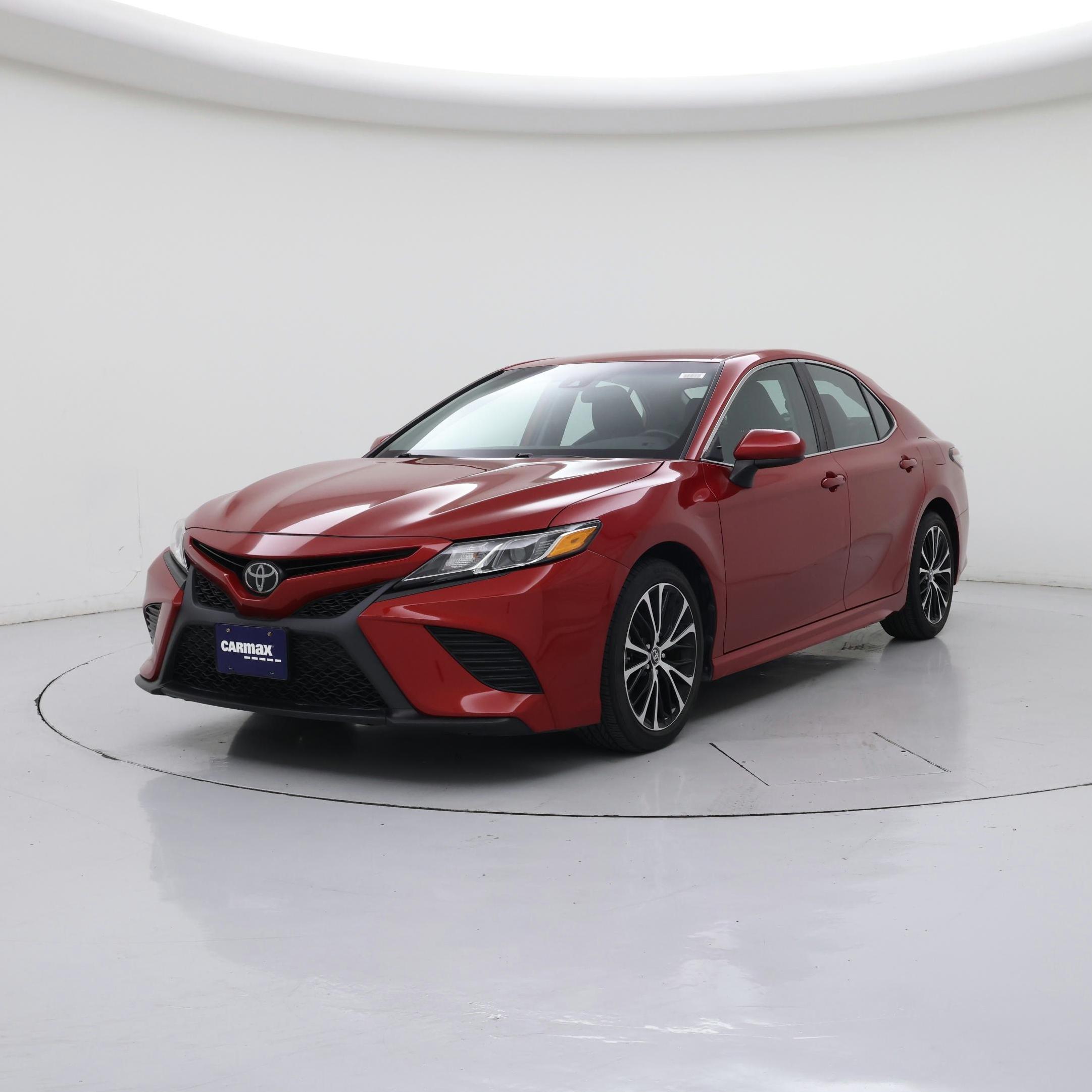 Thumbnail: 2019 Toyota Camry - 4
