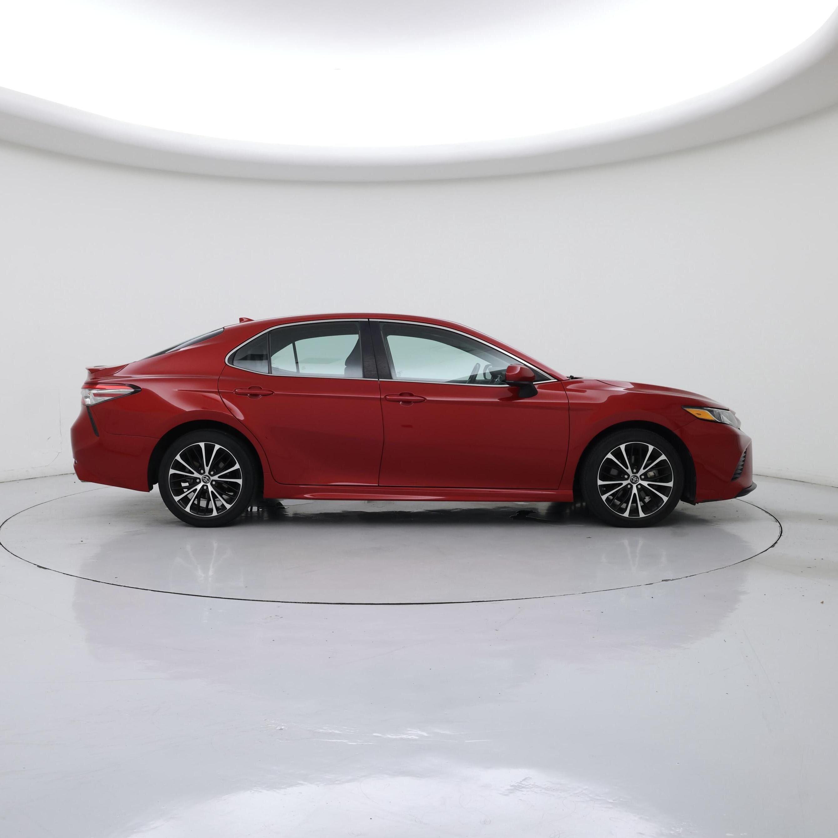 Thumbnail: 2019 Toyota Camry - 7