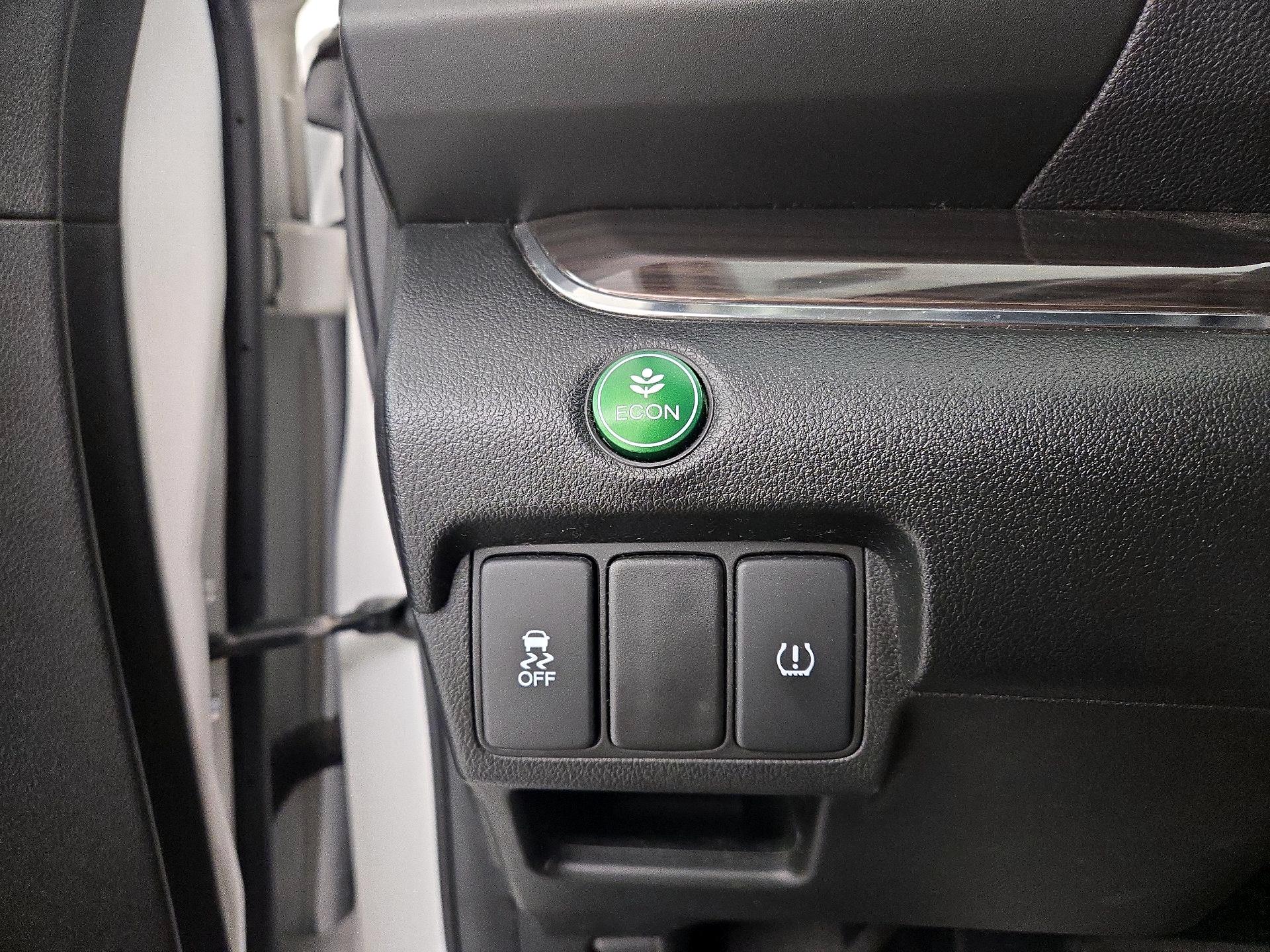 Thumbnail: 2015 Honda CR-V - 13
