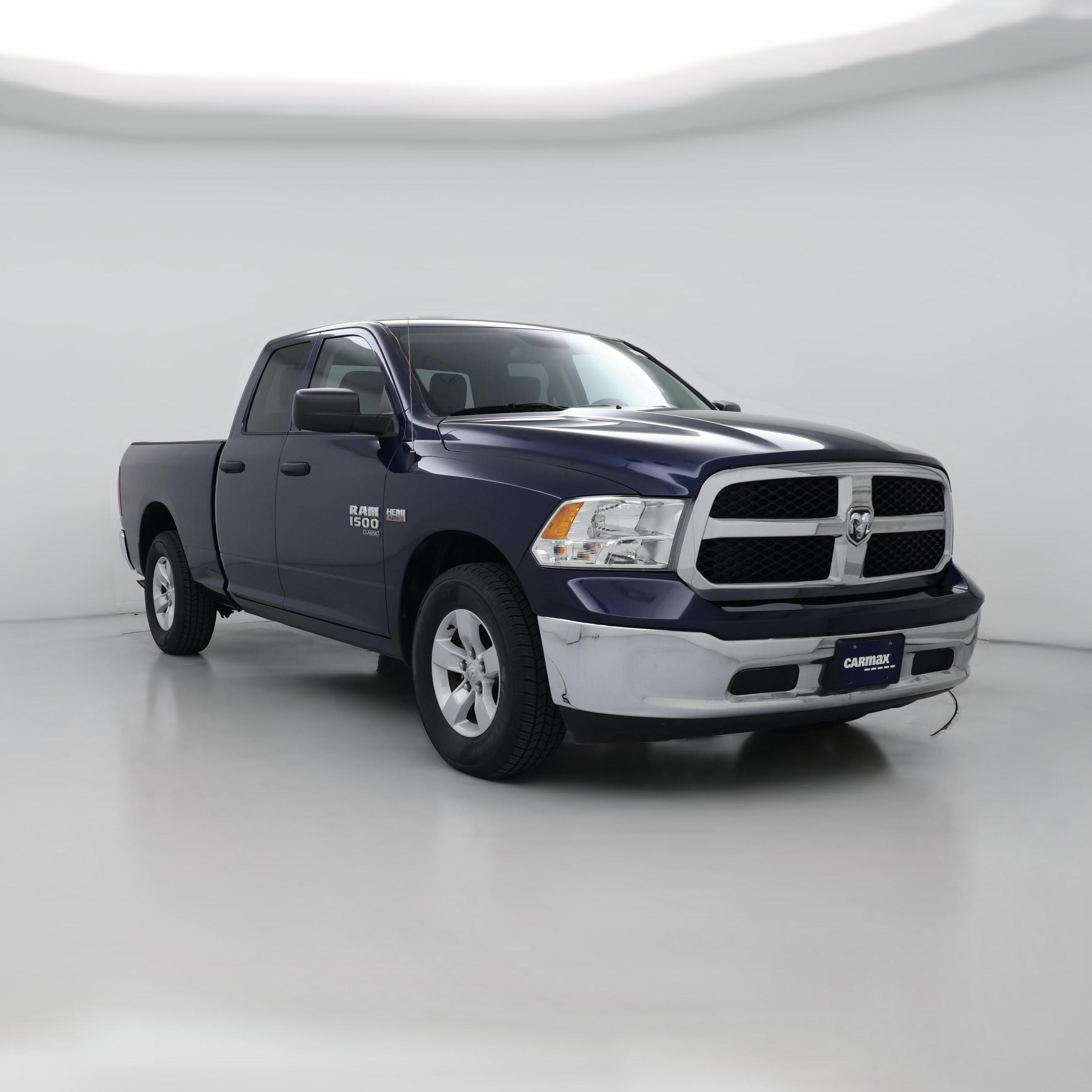 Thumbnail: 2019 RAM 1500 Classic - 1