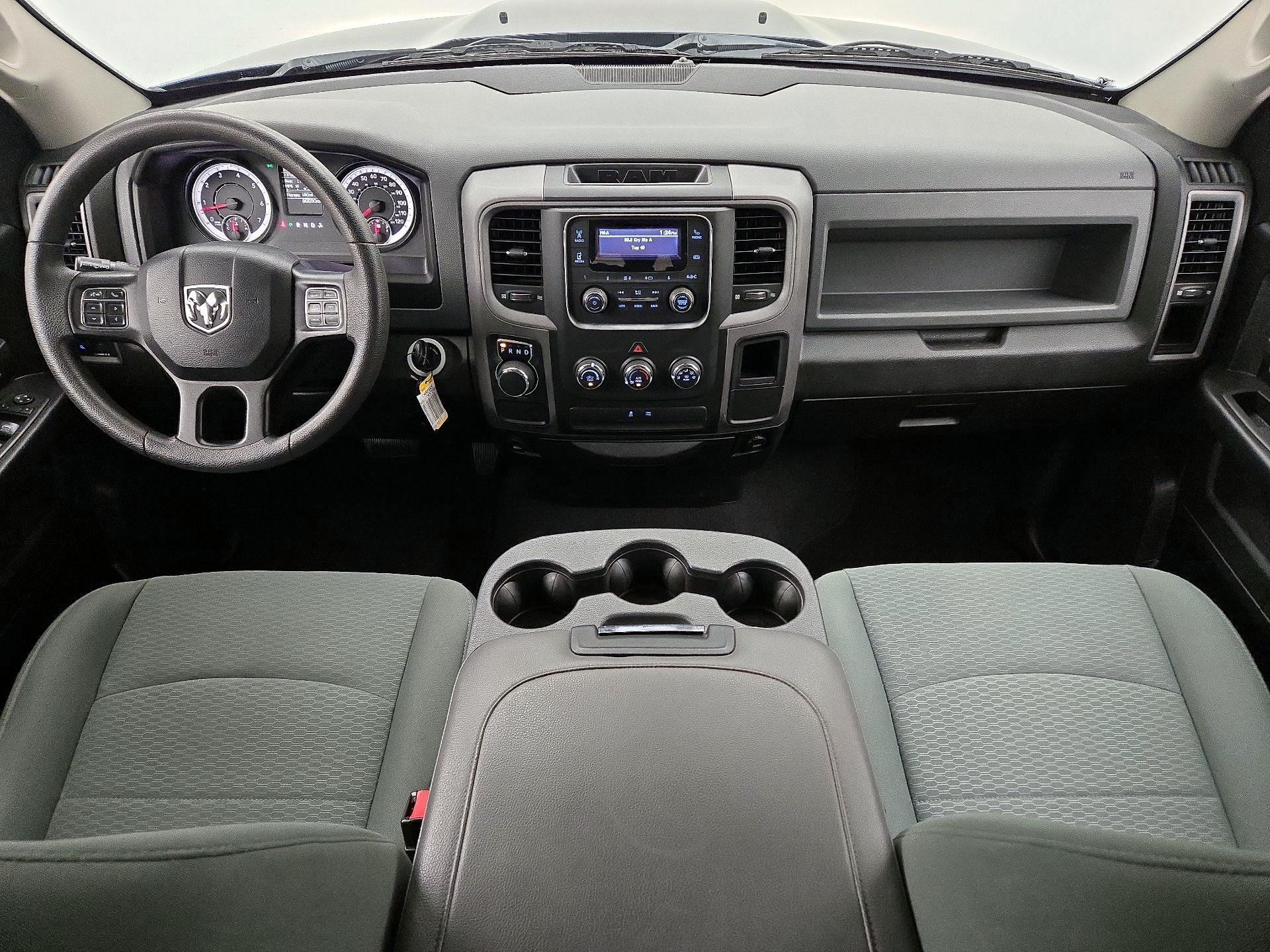 Thumbnail: 2019 RAM 1500 Classic - 9