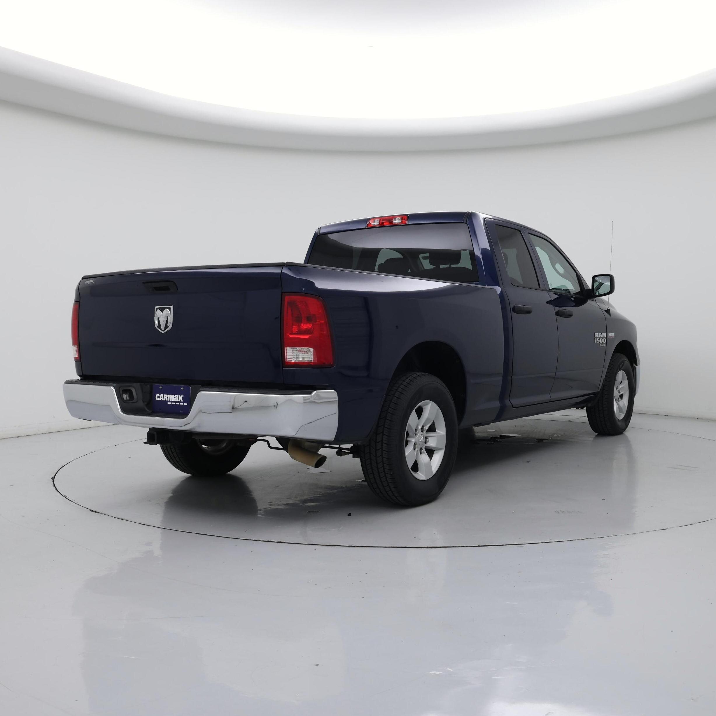 Thumbnail: 2019 RAM 1500 Classic - 8