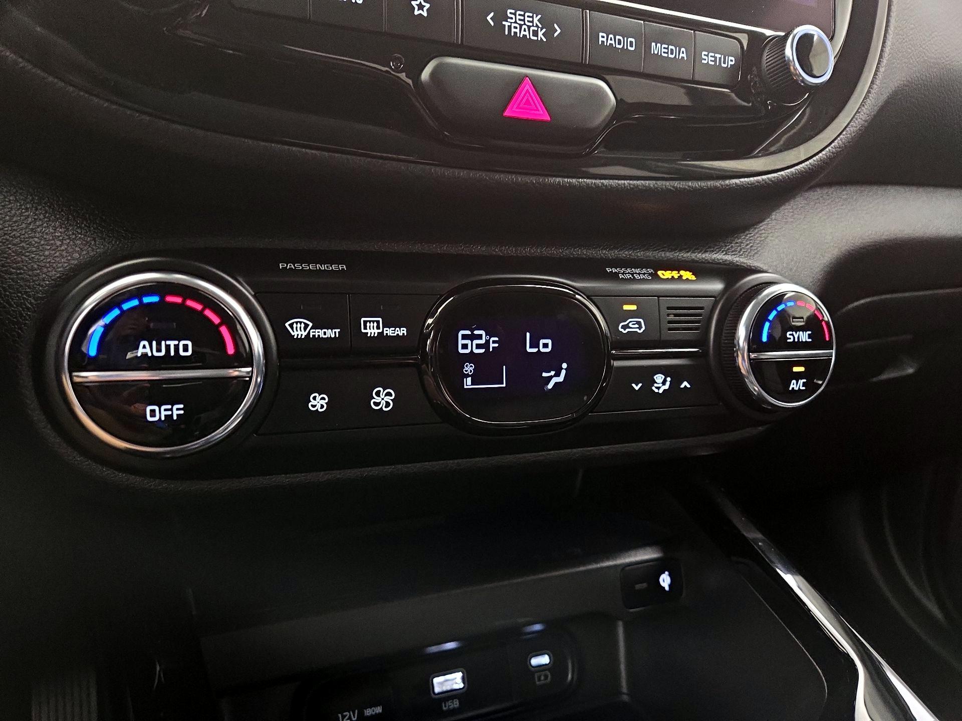 Thumbnail: 2023 Kia Soul - 17