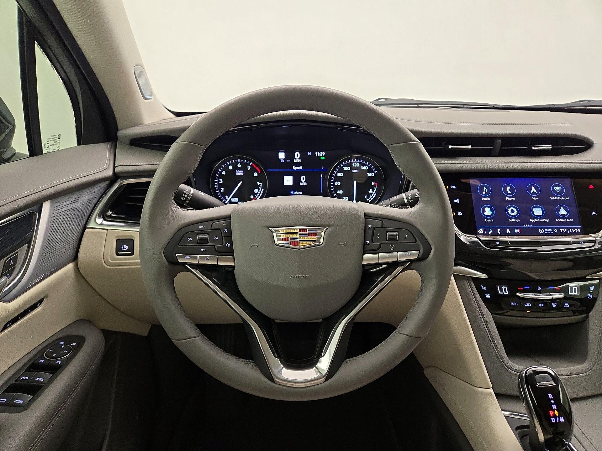 Thumbnail: 2023 Cadillac XT6 - 10