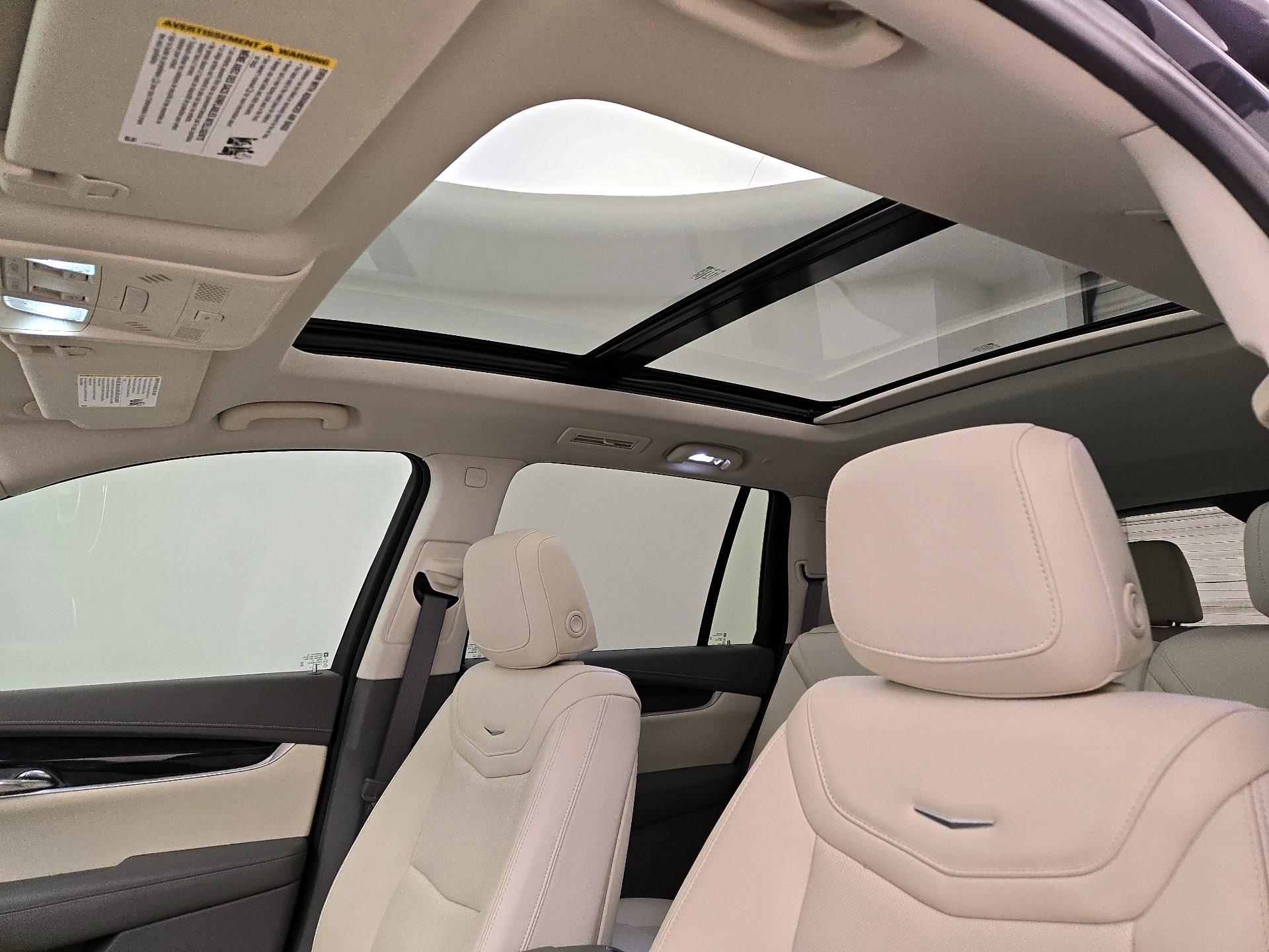 Thumbnail: 2023 Cadillac XT6 - 20