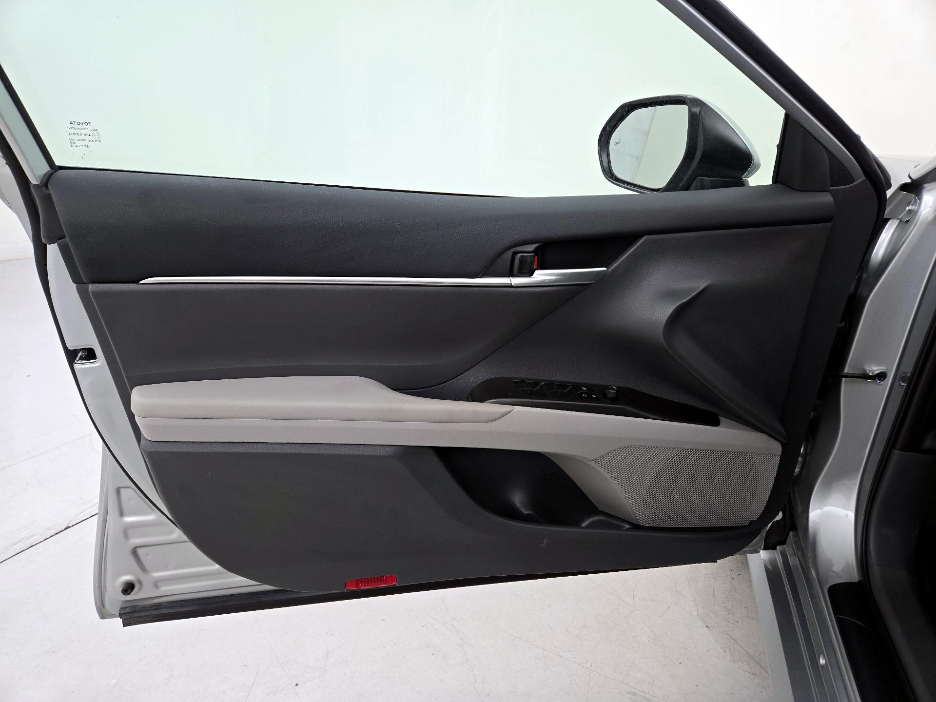 Thumbnail: 2024 Toyota Camry - 12
